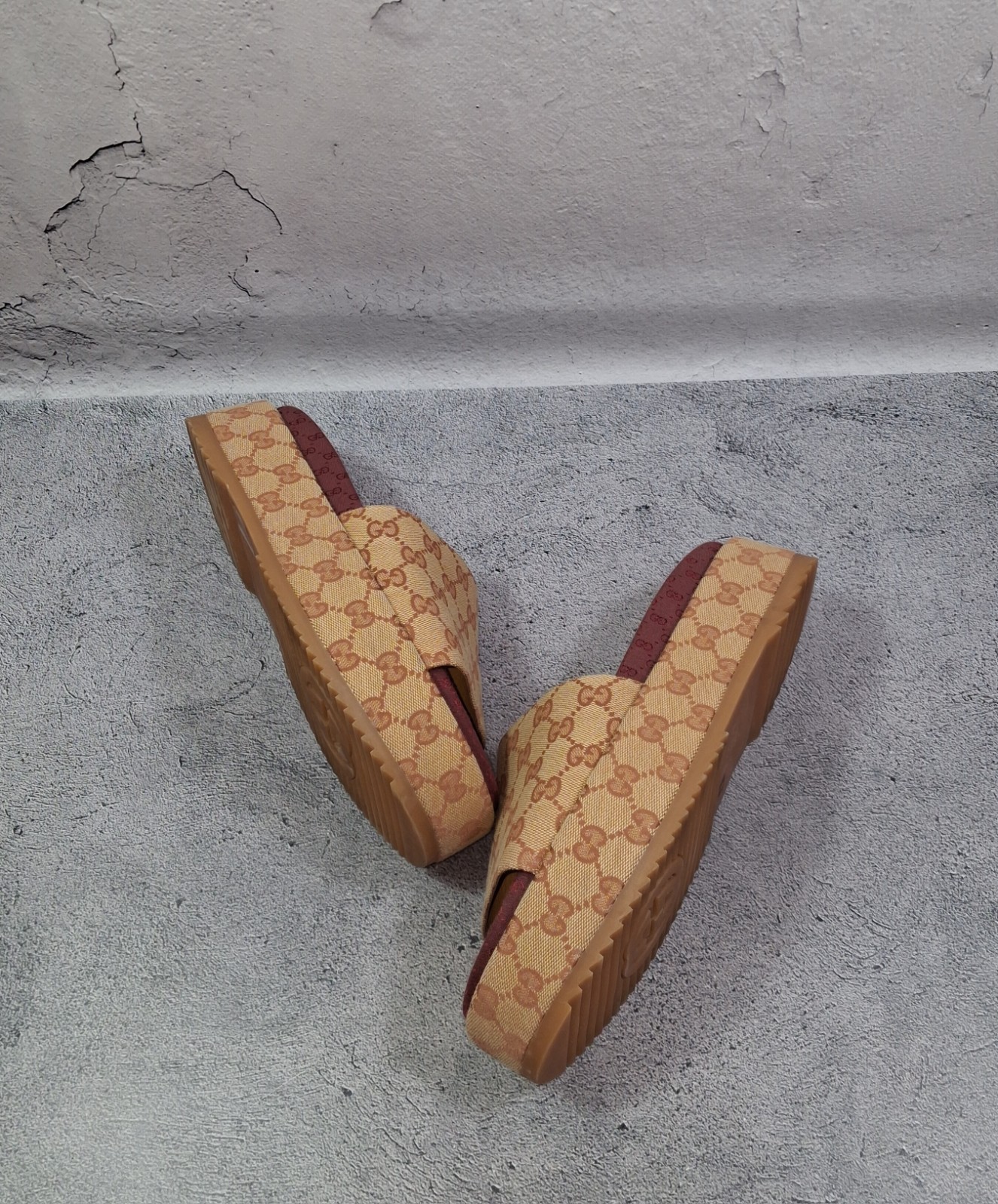 40EU (8 US) Gucci Angelina Platform Slide Sandals GG Canvas Monogram