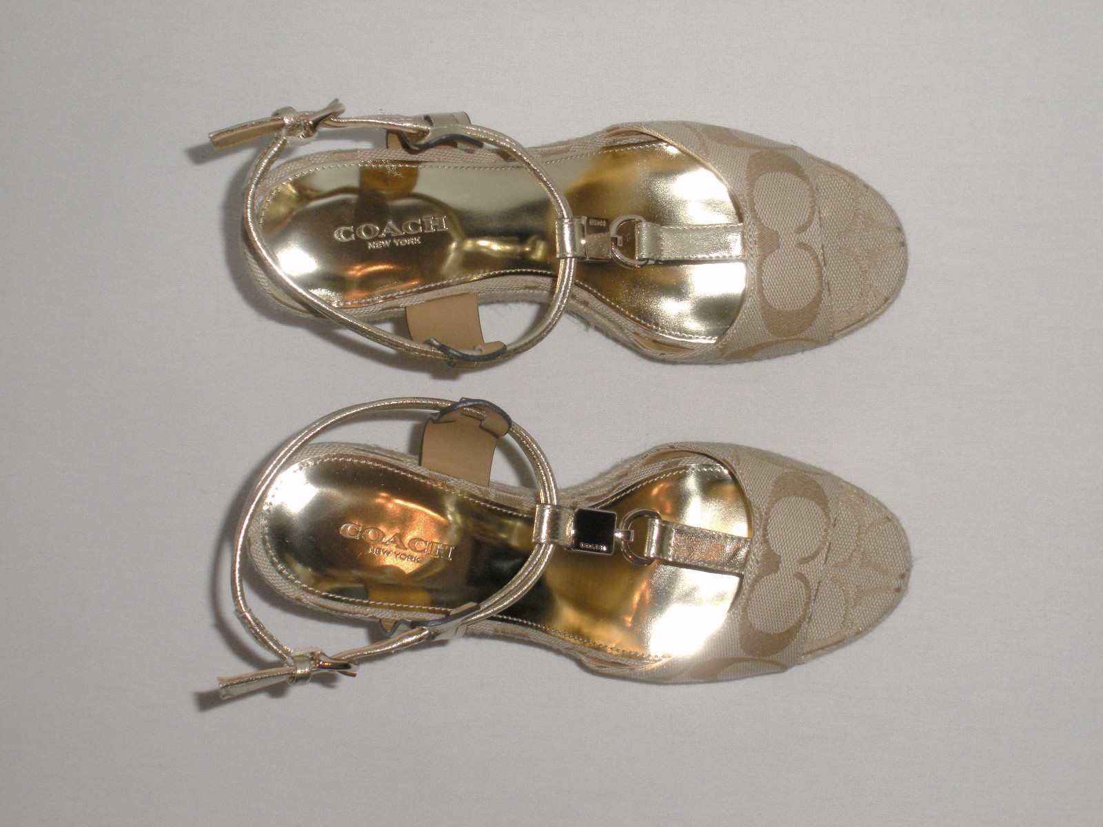 NEW $168 – COACH LEAH Wedge Heels (A6051) Platform Open-Toe, Signature Cs, Beige
