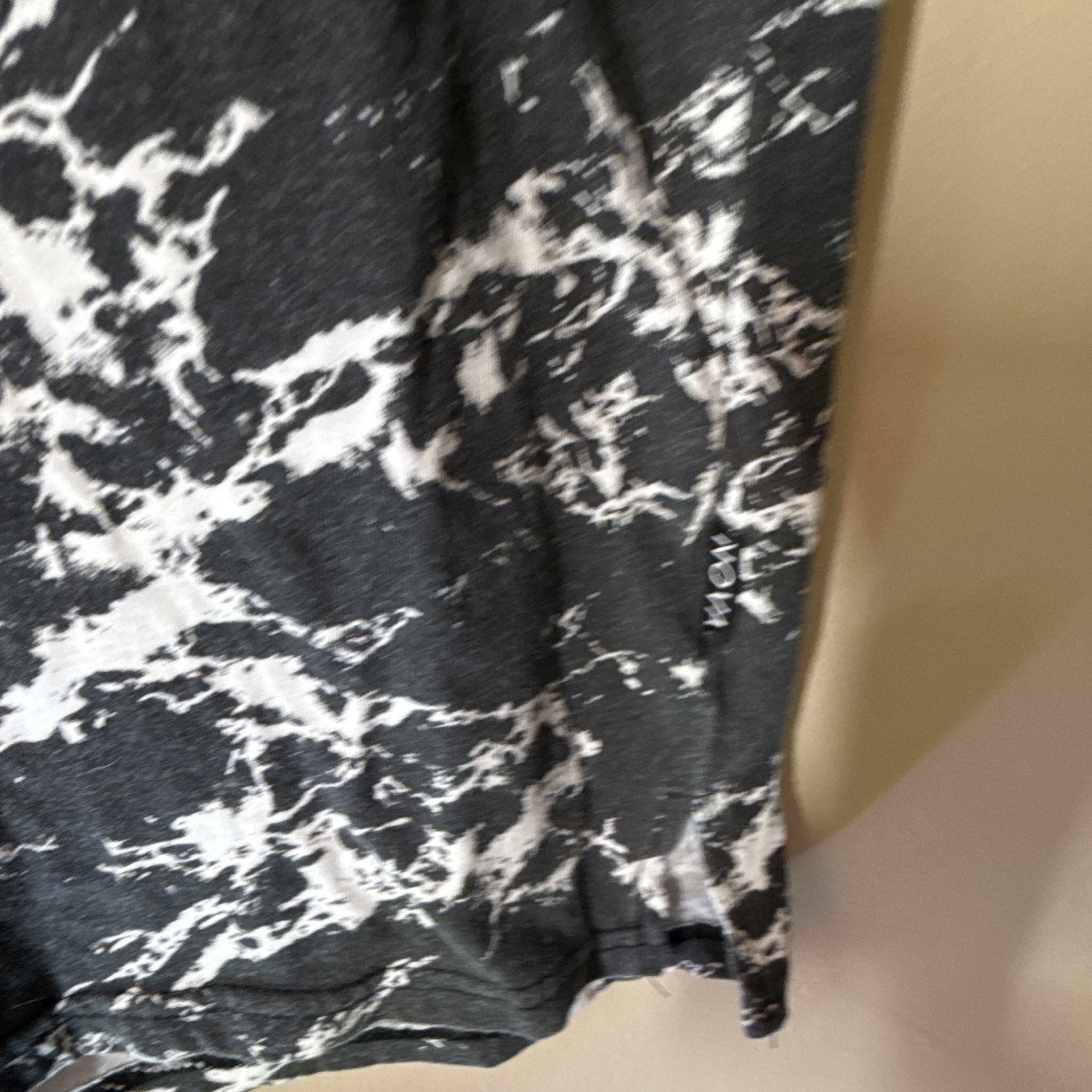 NOVA Men’s Black White Marble Print Crew Neck Short Sleeve T-Shirt Size S