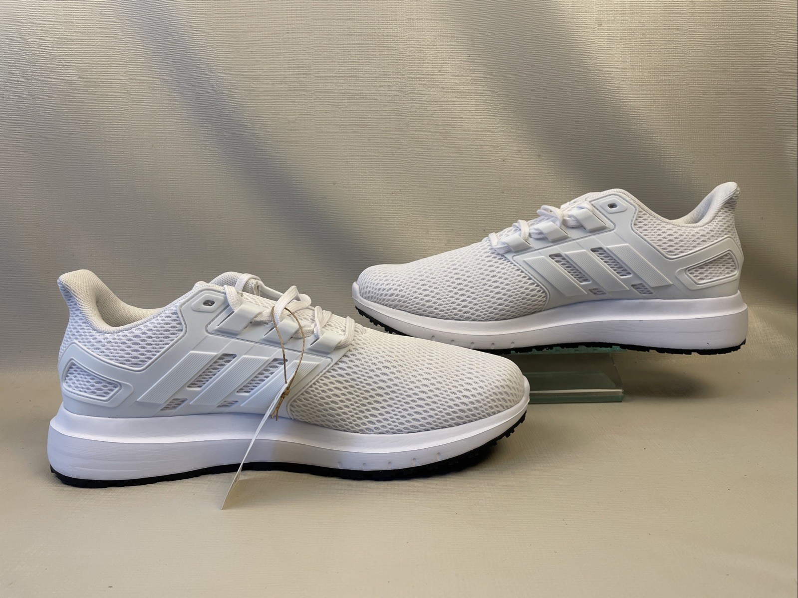 New adidas Ultimashow FX3631 Men’s White Mesh Athletic Sneakers Size 12.5 NIB