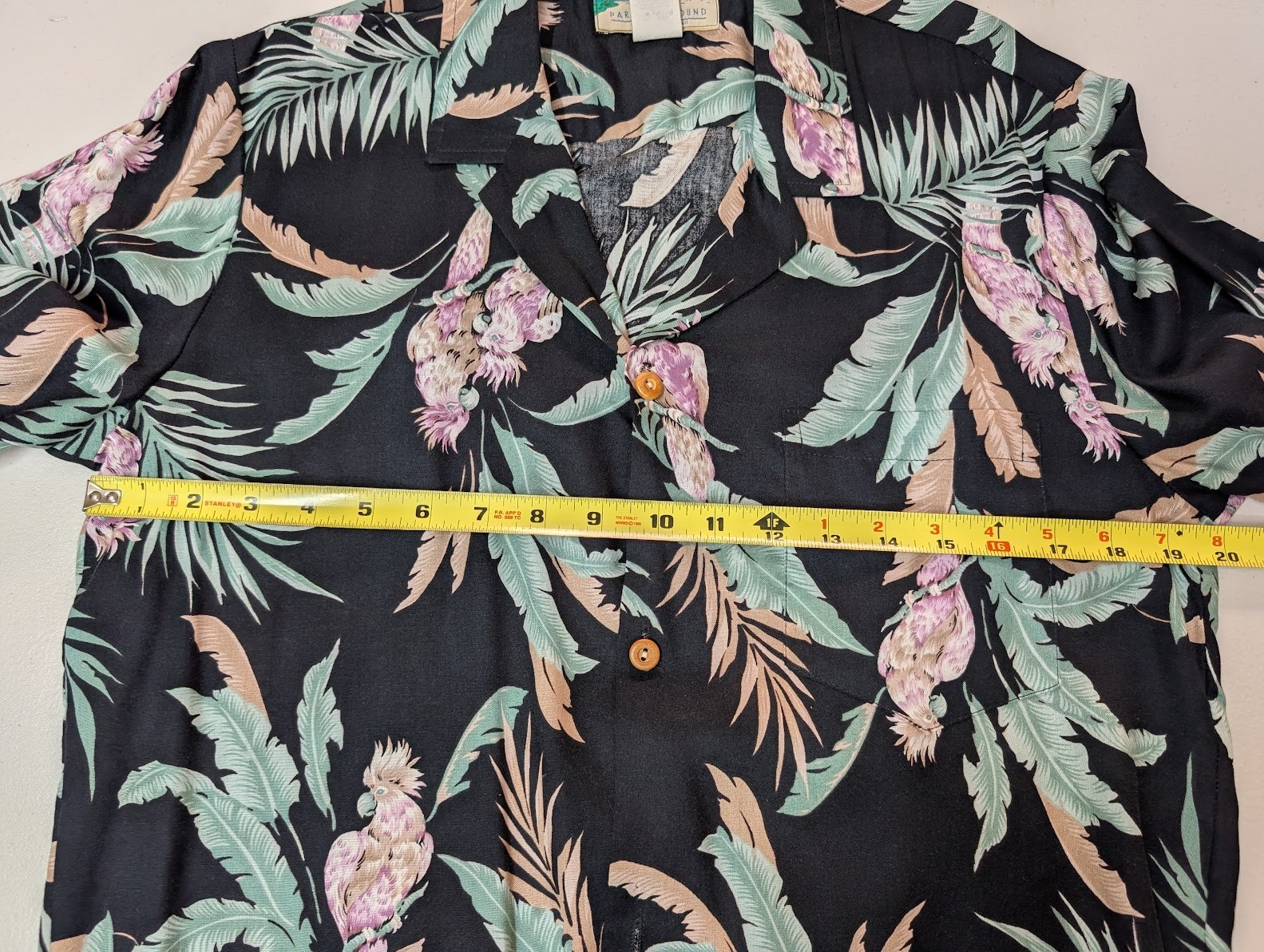 Late 70s Parrot Print Paradise Found Hawaiian Shirt – 100% Rayon – Sony Wardrobe