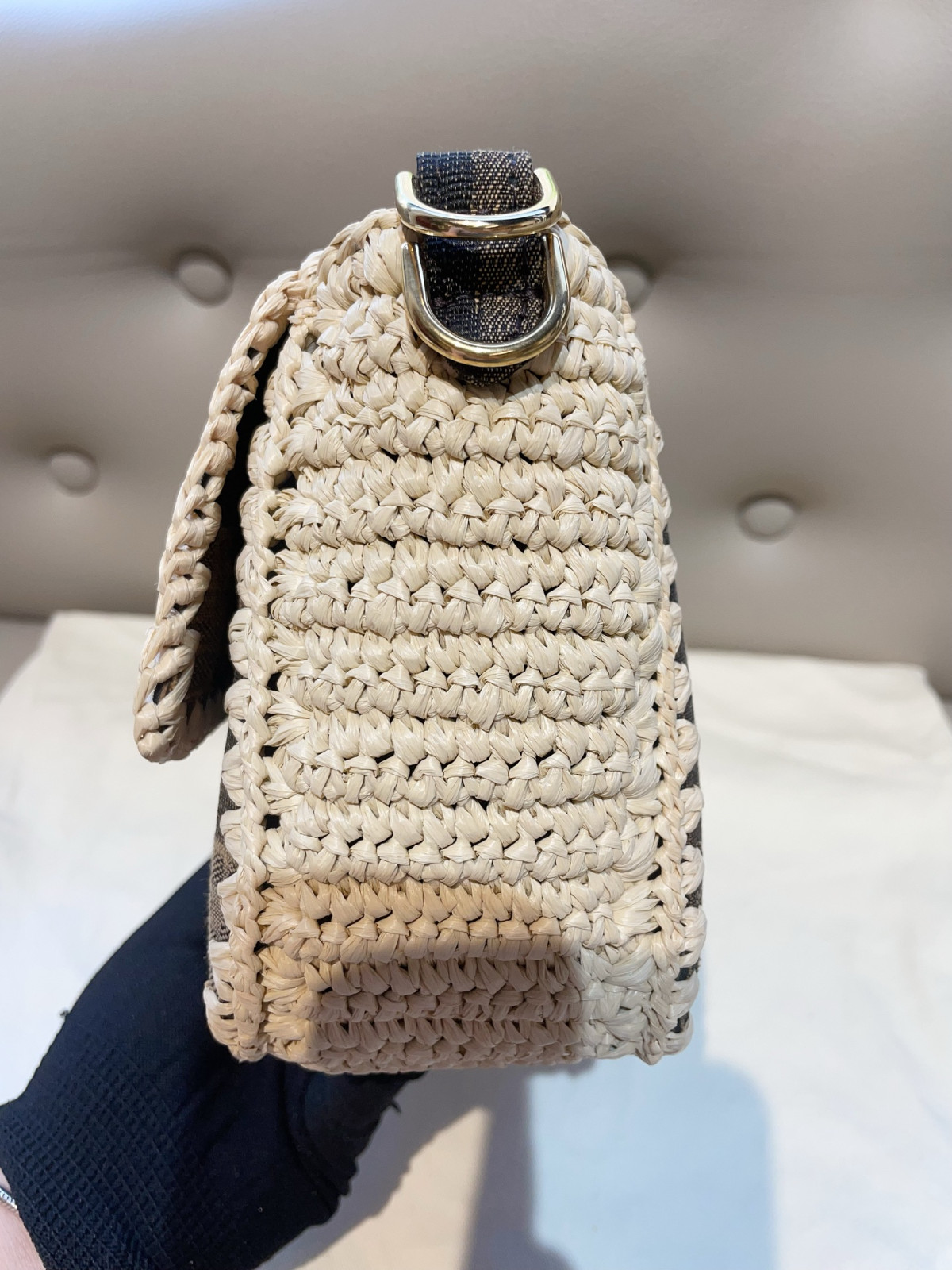 Fendi Medium Raffia Woven Baguette, （26×13×7）cm