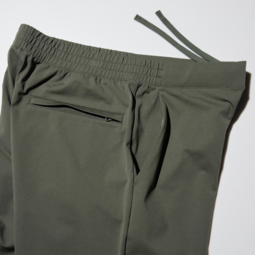 UNIQLO Ultra Stretch Active Tapered Pants Japan NEW
