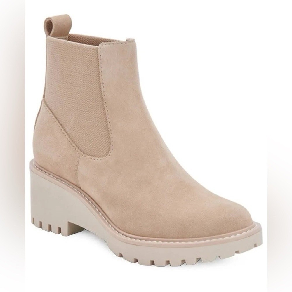 size 9.5 Dolce Vita Hutton Lug Sole Suede Ankle Boot sand beige womens booties