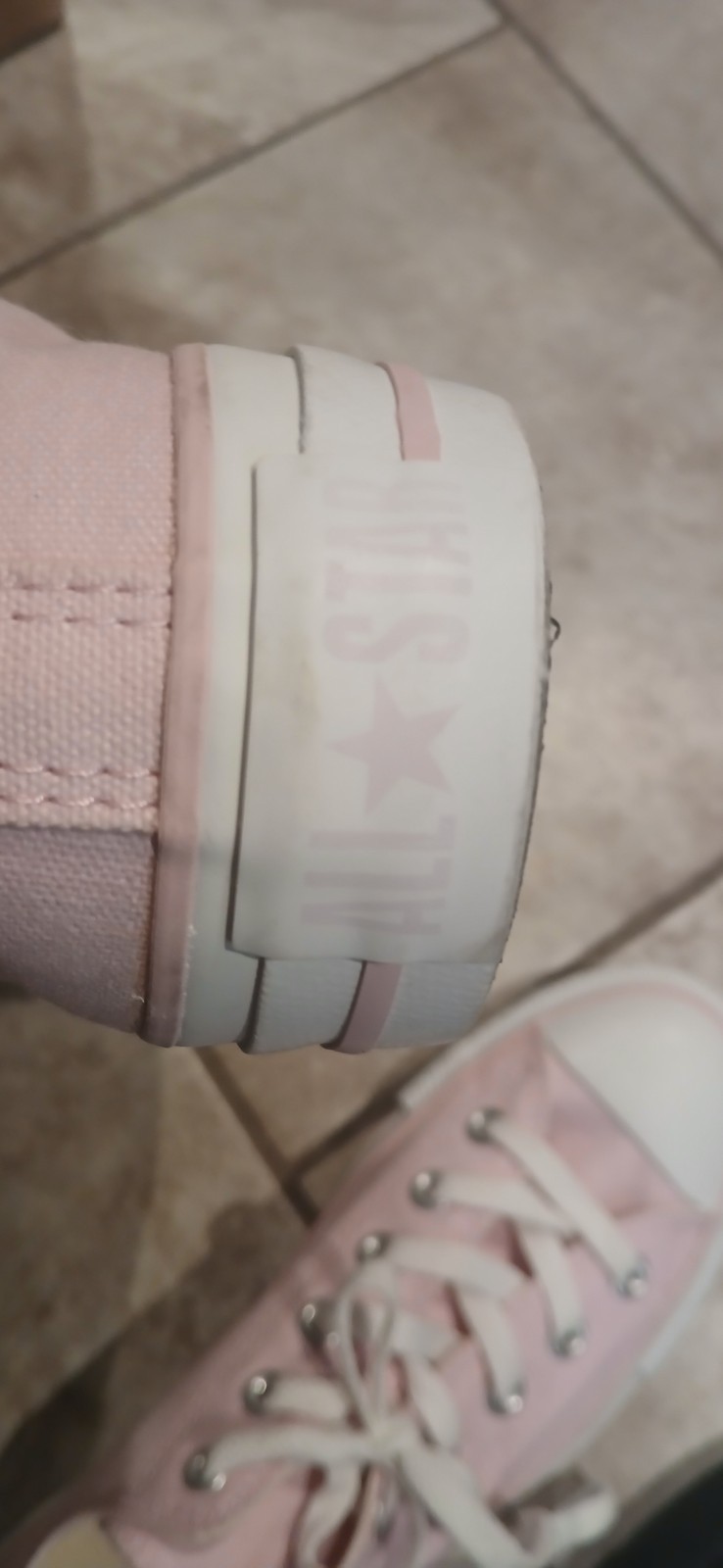 Pink Converse sneakers size US M6/W8 #converse
