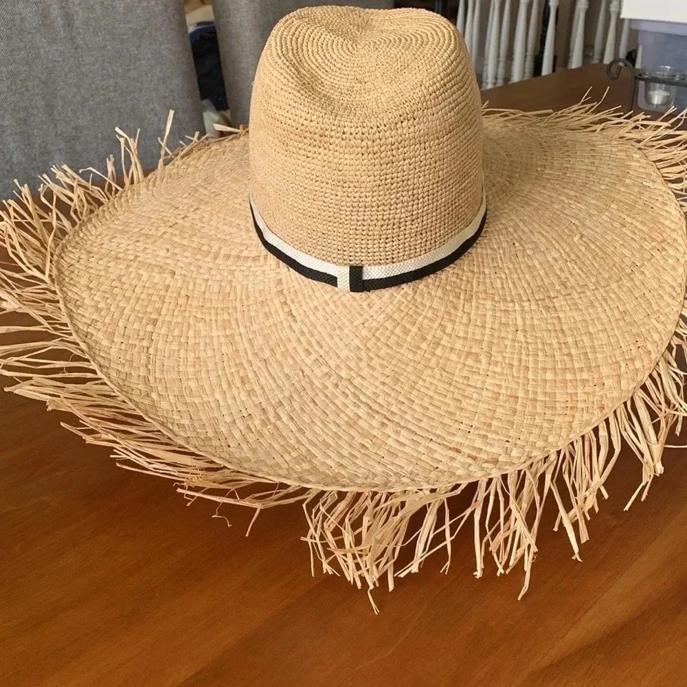 Like new in box MAISON MICHEL Paris Big Kate 20SS crochet straw hat size m