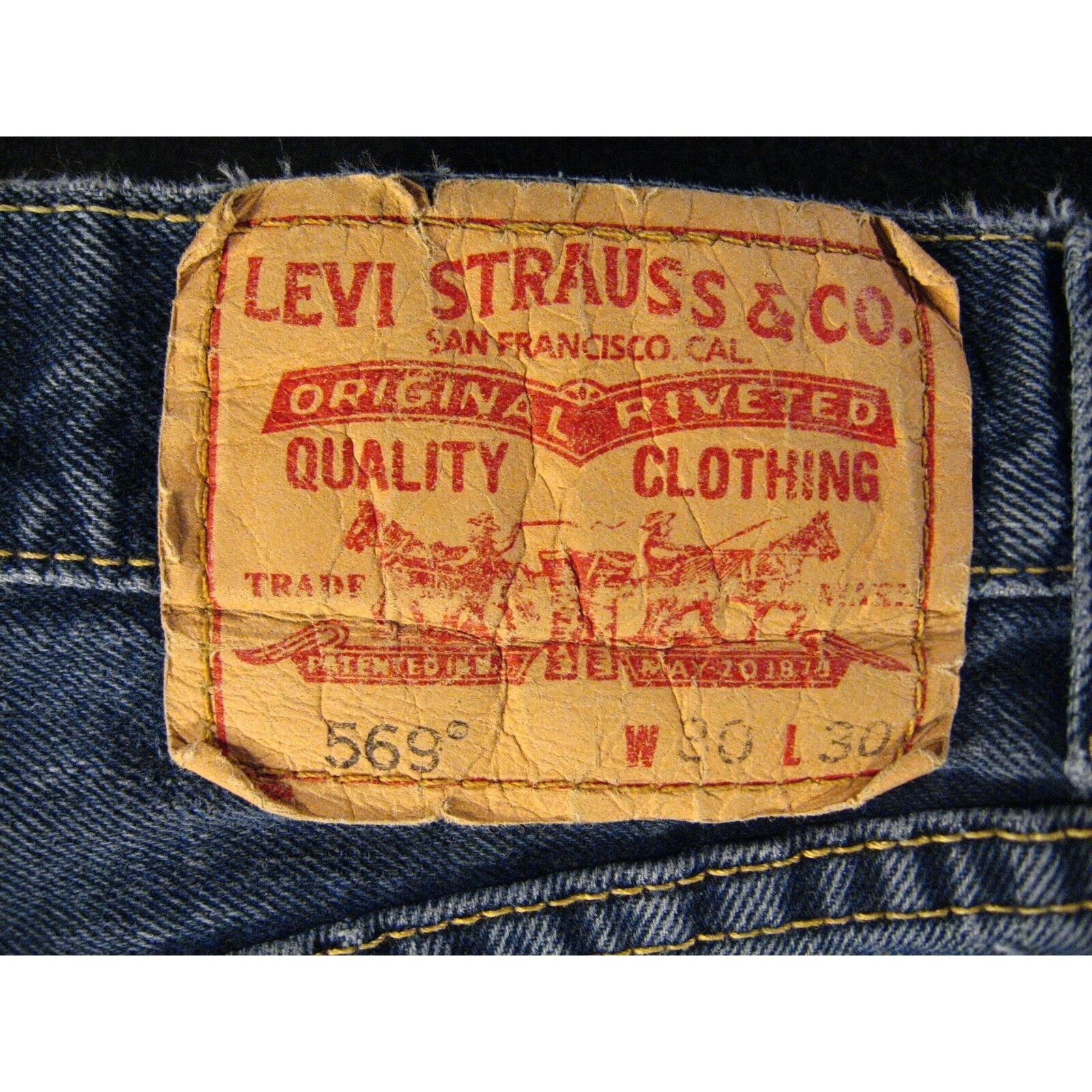Levis 569 CUTOFF JEAN SHORTS Womans Tag 30 28 MEASURED High Waisted Blue Denim
