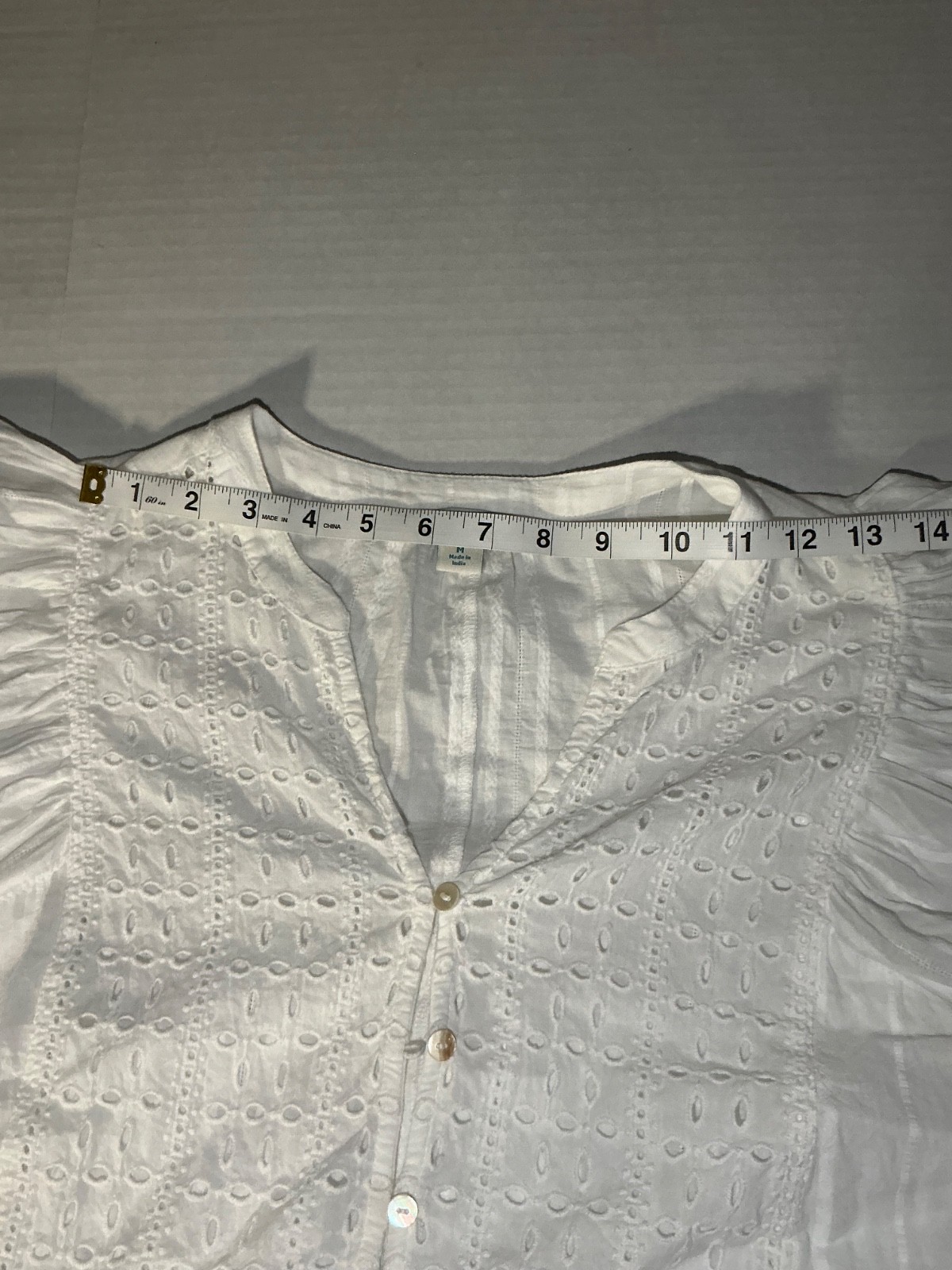 Sundance White Cotton Embroidered Peasant Blouse Size M Short Sleeves and Sheer