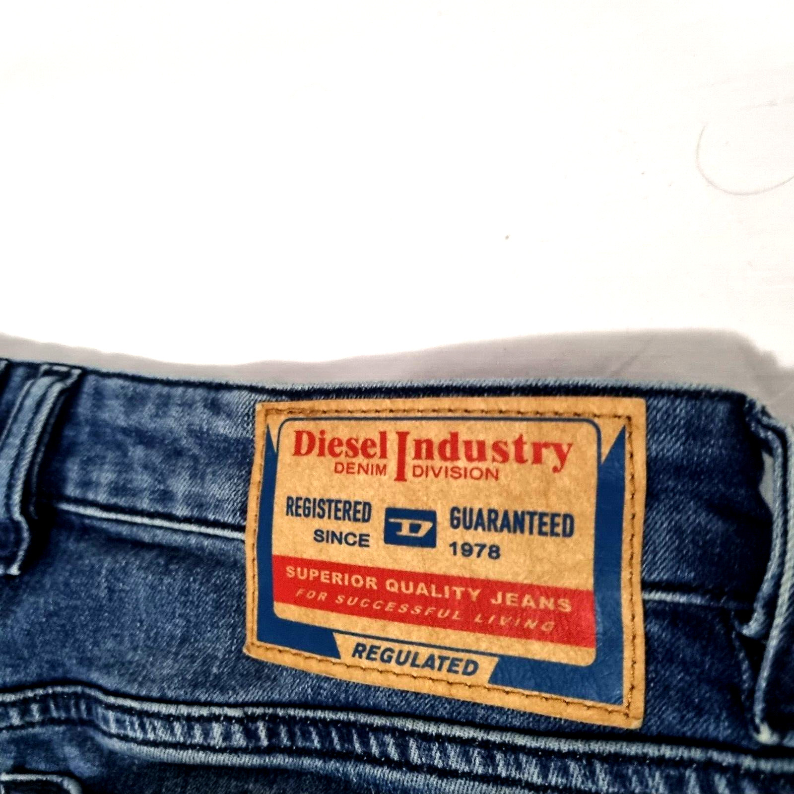 Diesel Men Jeans Sleenker 1979 Blue Denim Mid Rise Slim Leg Size 29 L30