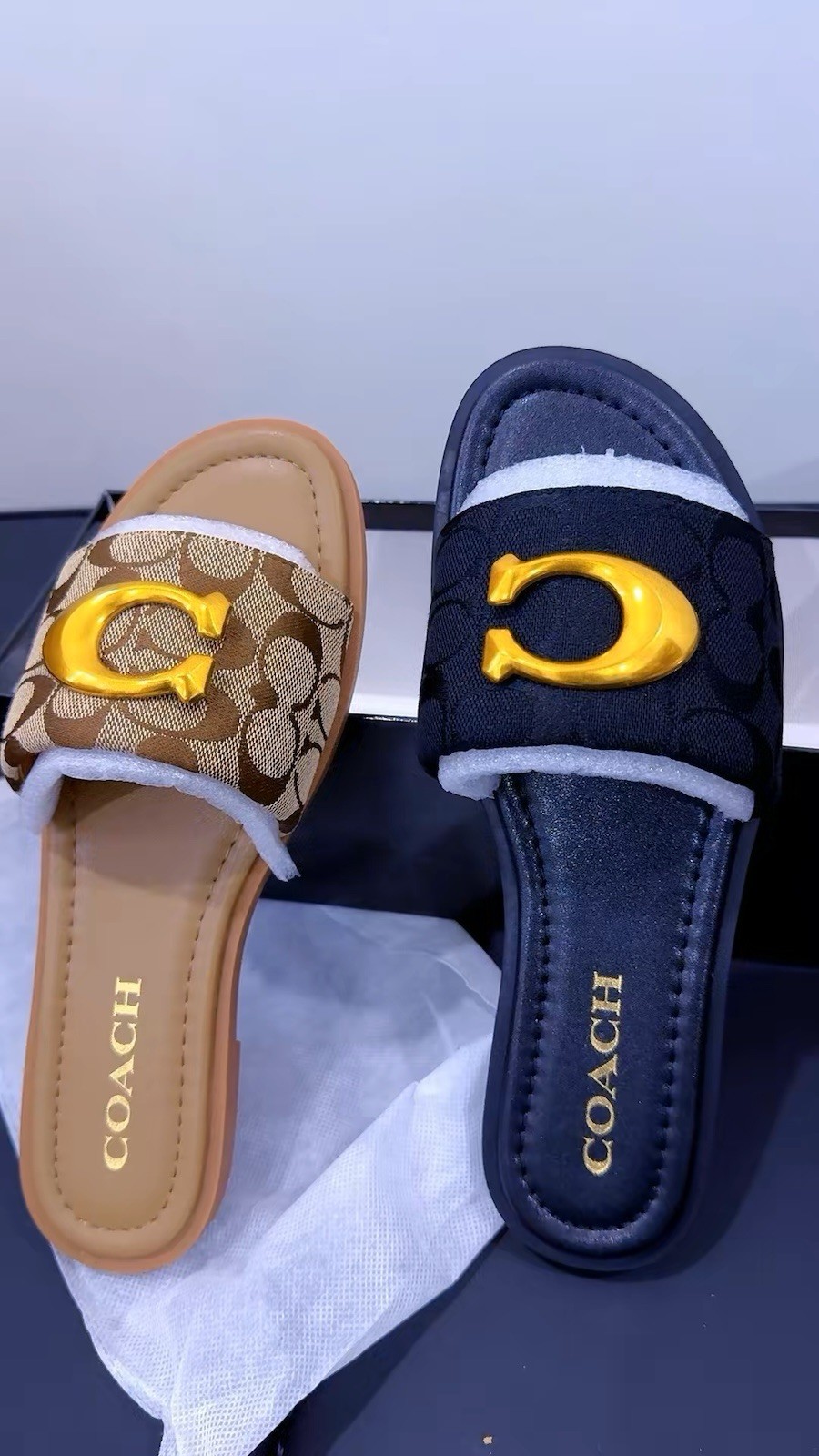 Coach Women’s Slide Sandals Signature Logo Beige Brown Gold Size 37,38,39,40,41