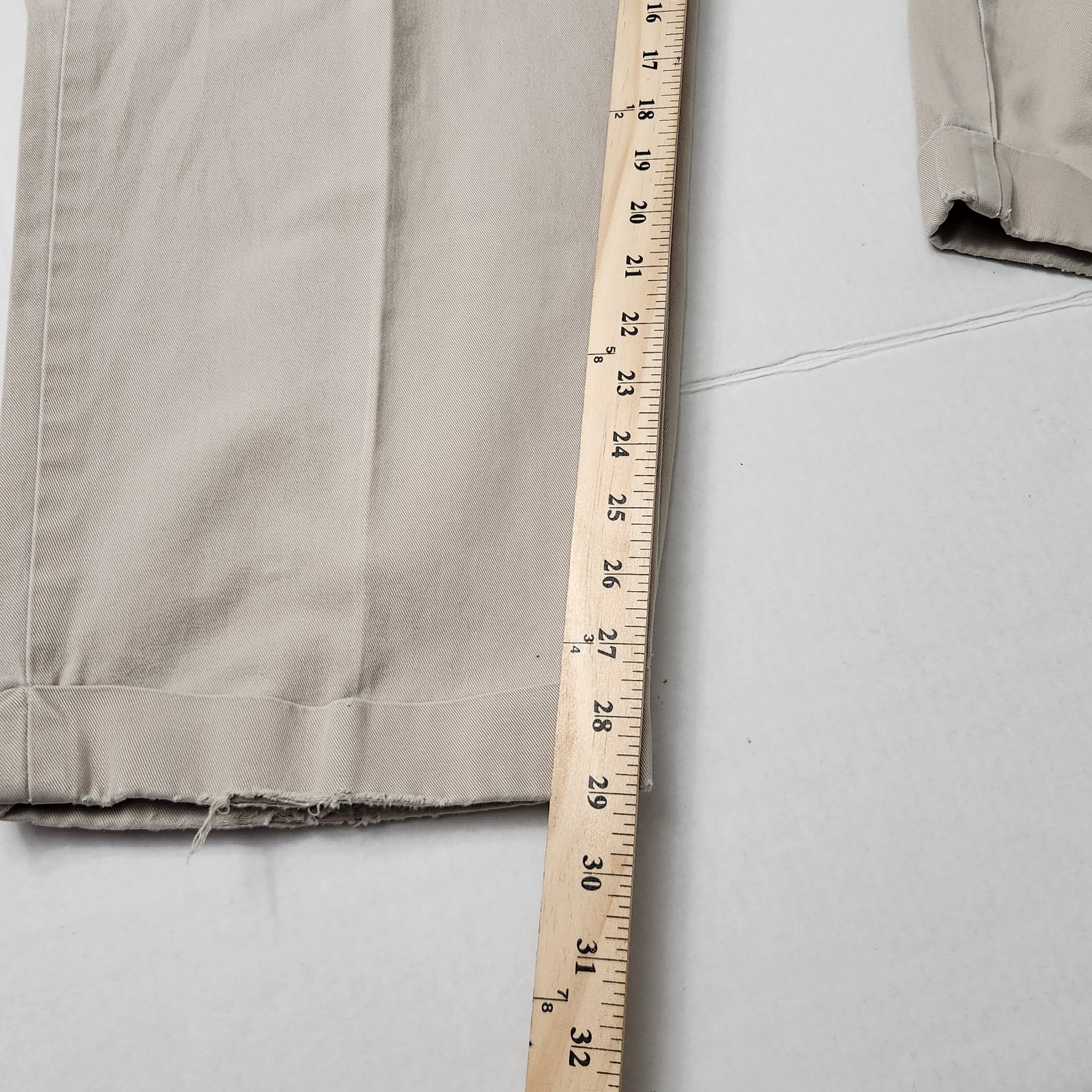 Polo Ralph Lauren Men’s Beige Cotton Twill Pleated Cuffed Chinos 42W