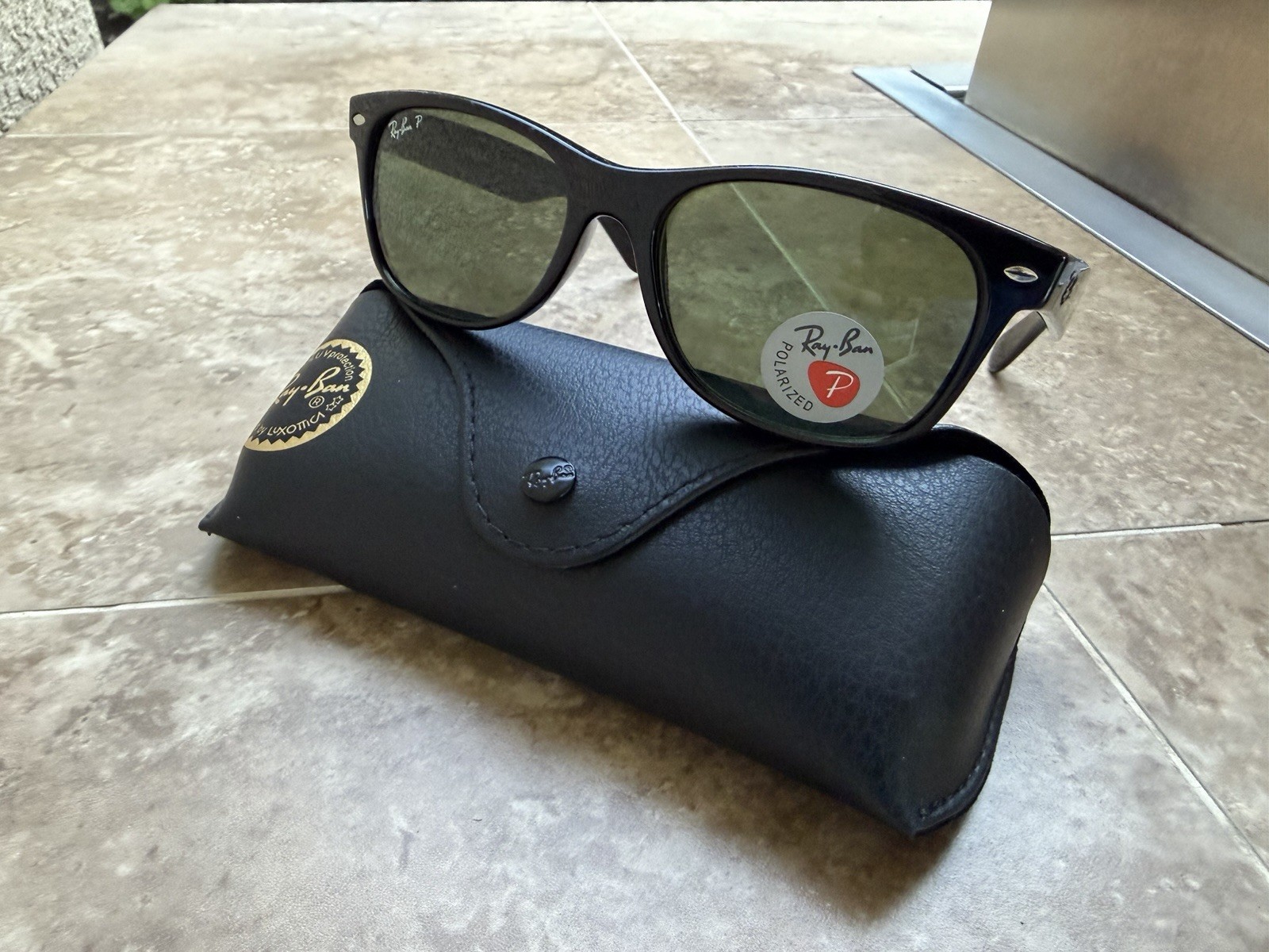 Ray-Ban Sunglasses New Wayfarer Polarized 55mm RB2132