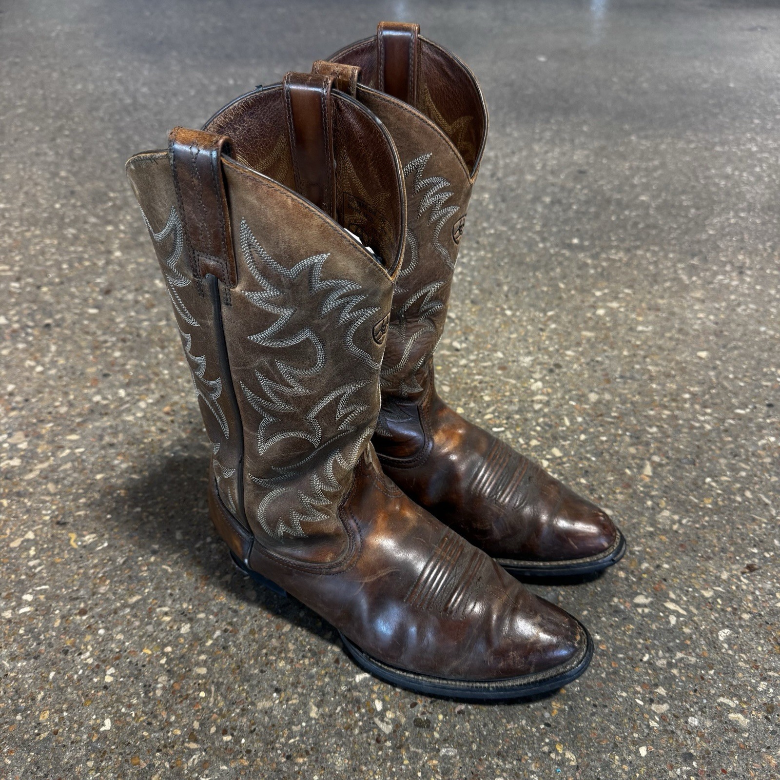 Ariat Heritage Boots 34725 Oiled Brown Leather Pull On Cowboy Work MENS 10 EE