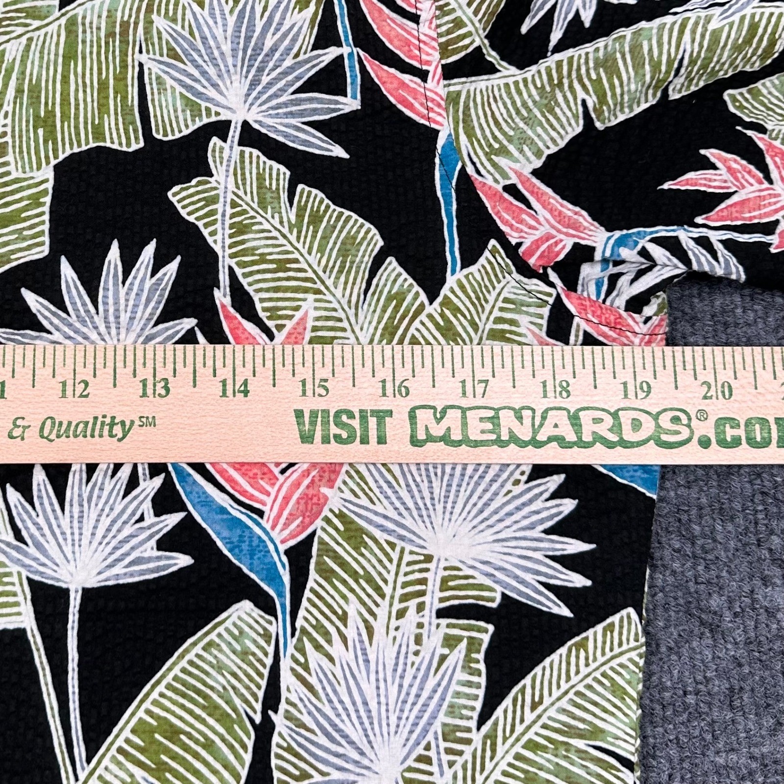 Tori Richard Shirt Mens Small Black Cotton Pucker Lawn Seersucker-Like Tropical