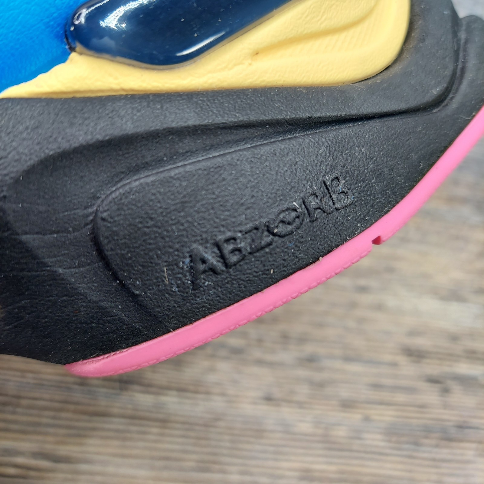 New Balance 9060 Blue Oasis Real Pink Black Shoes U9060BPO Men Size 11.5 Sneaker
