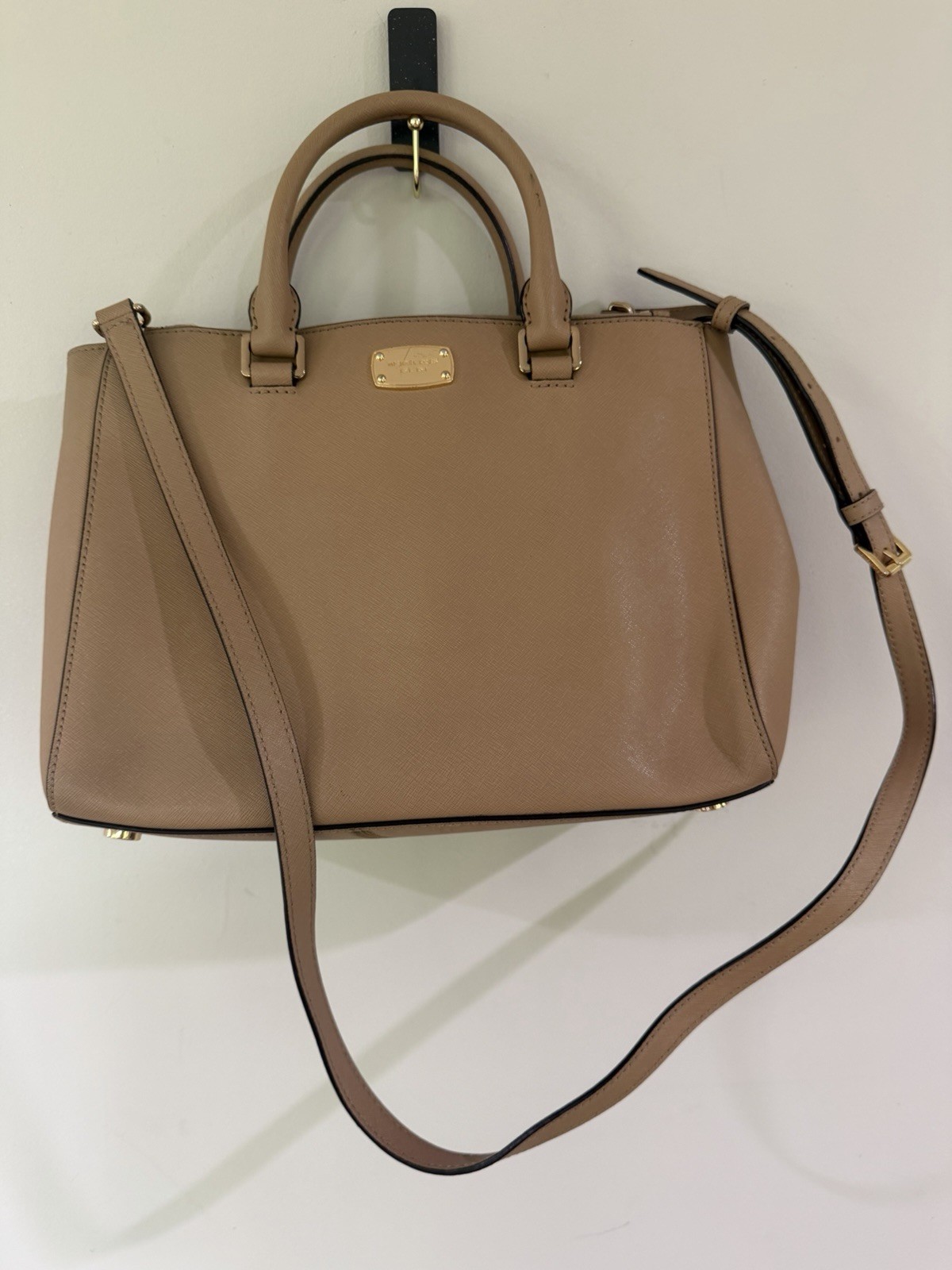 MICHAEL KORS SAFFIANO LEATHER SATCHEL Medium Beige