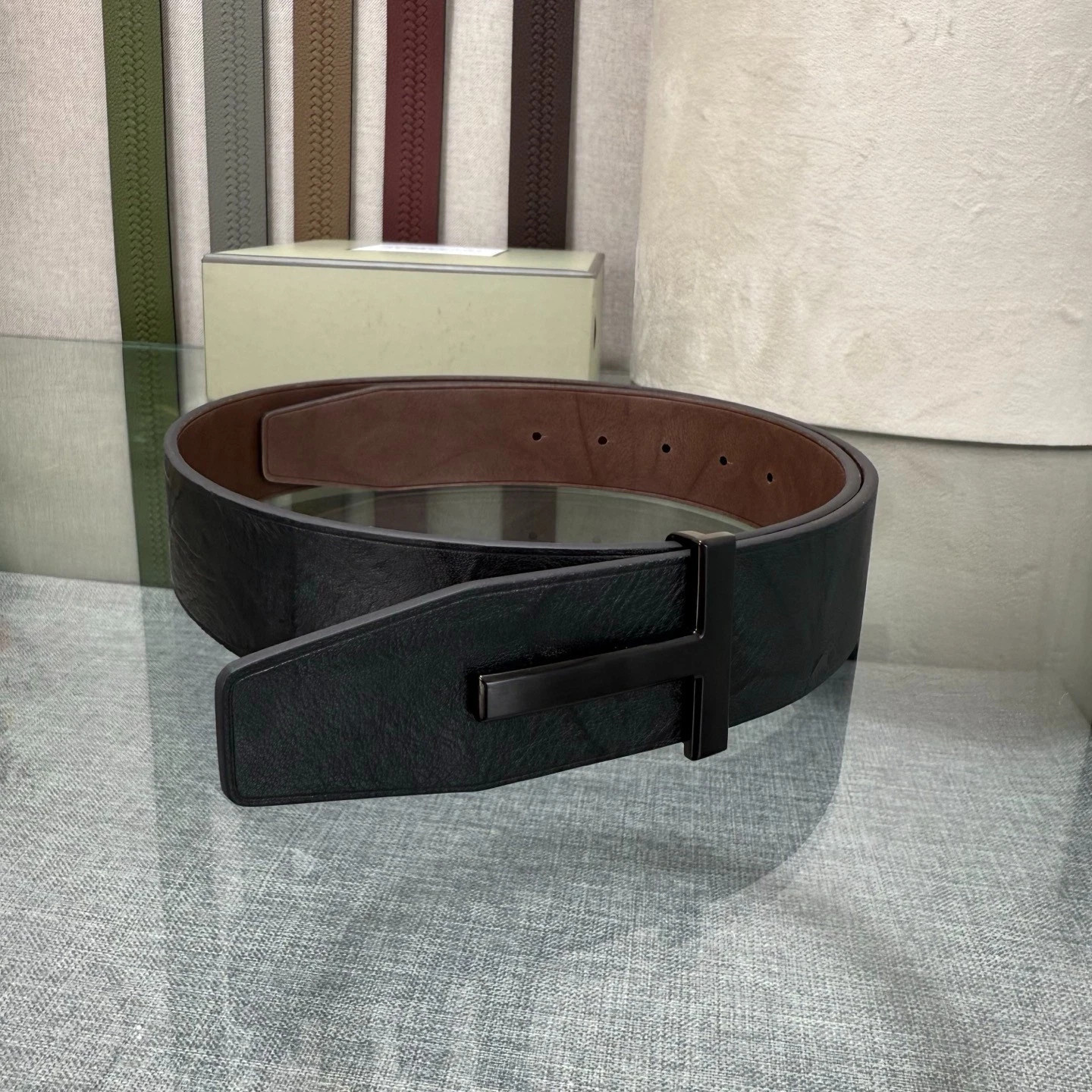 Tom Ford Black Brown Reversible Leather T Buckle 38mm Dress Belt w/ Box