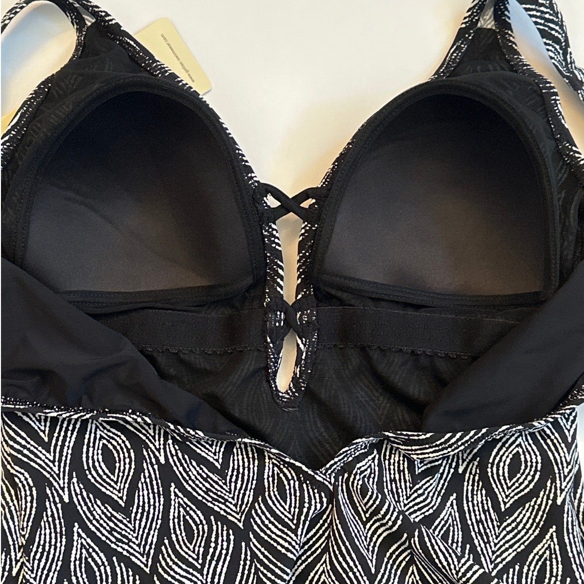 Profile by Gottex “Plume” V‑Neck Deep Plunge One Piece Swimsuit E25112074 Black