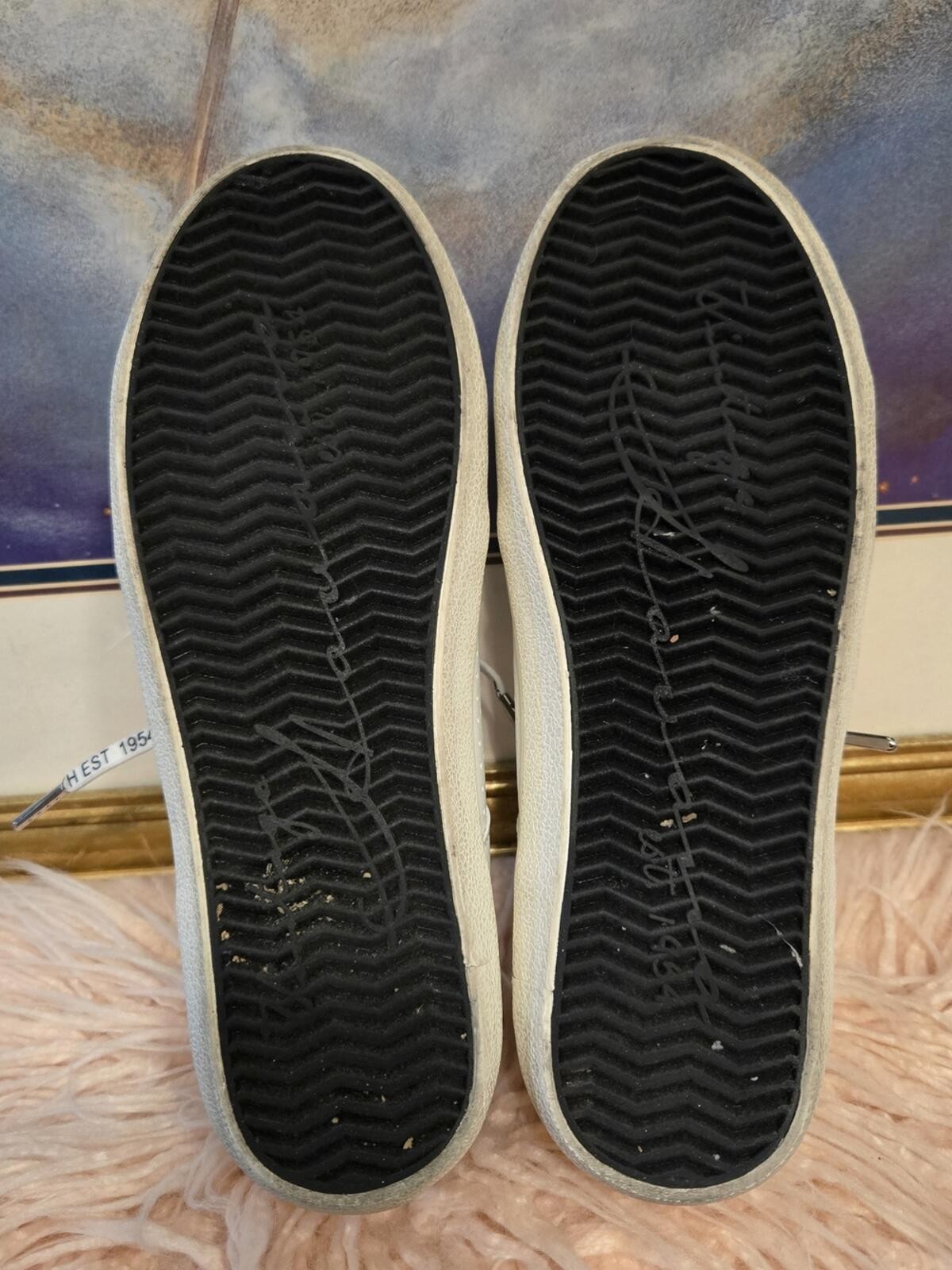 Vintage Havana White Perforated Low Top Sneakers with Star Branded Laces Sz 7.5