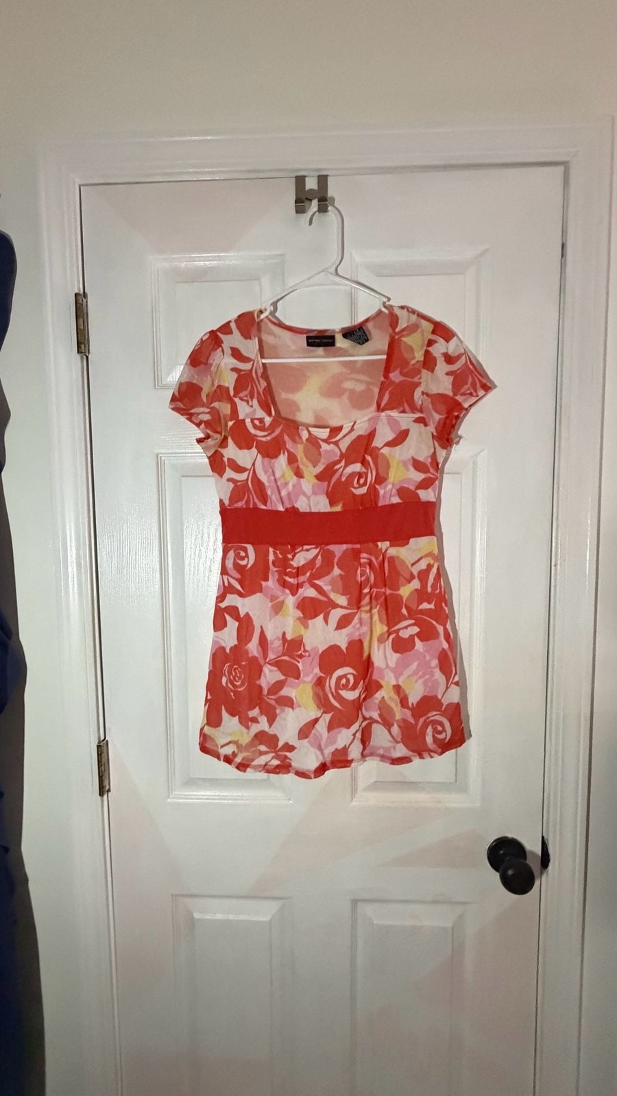 New York & Company Women’s Floral Print Square Neck Cap Sleeve Tunic Top