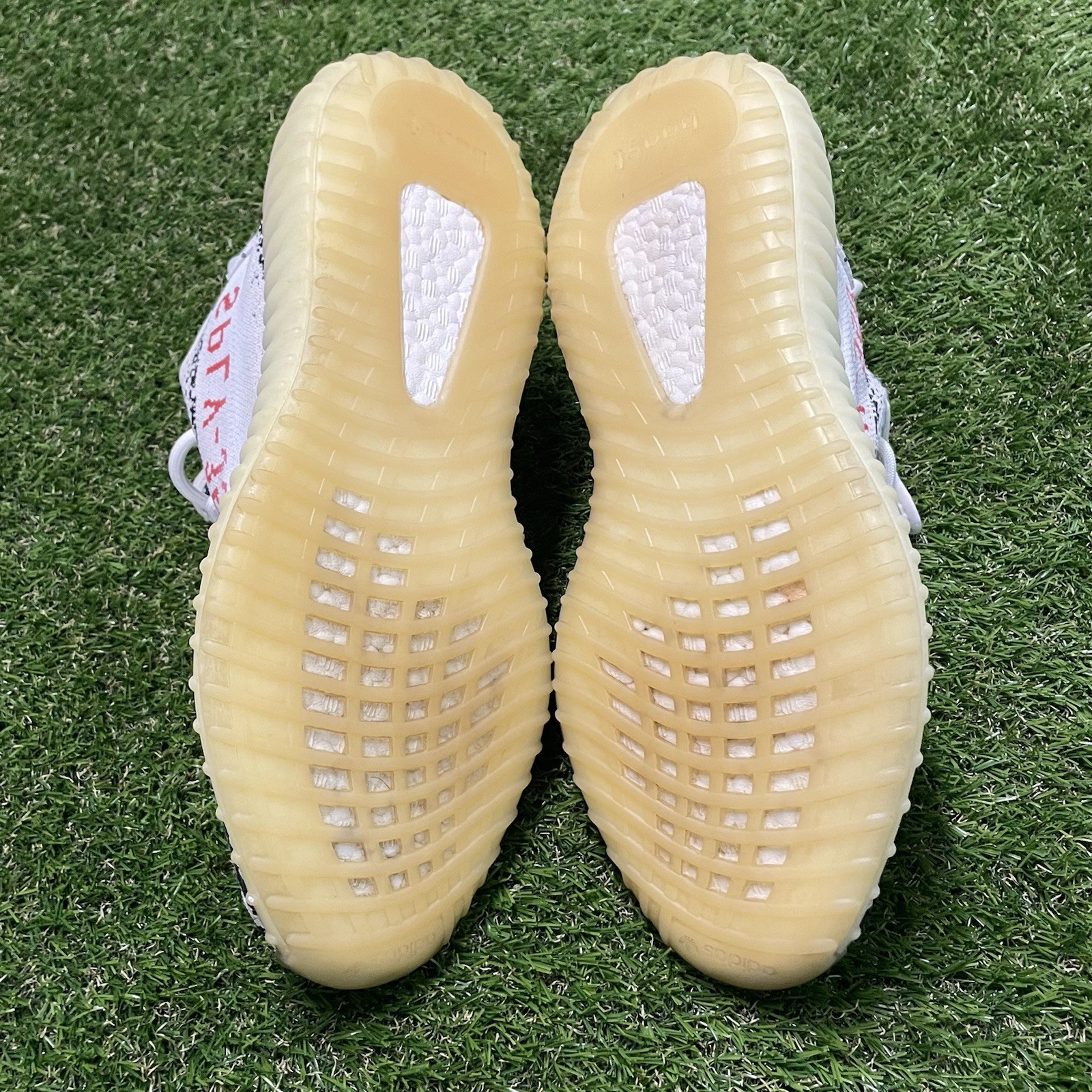 Size 10 – adidas Yeezy Boost 350 V2 Low Zebra