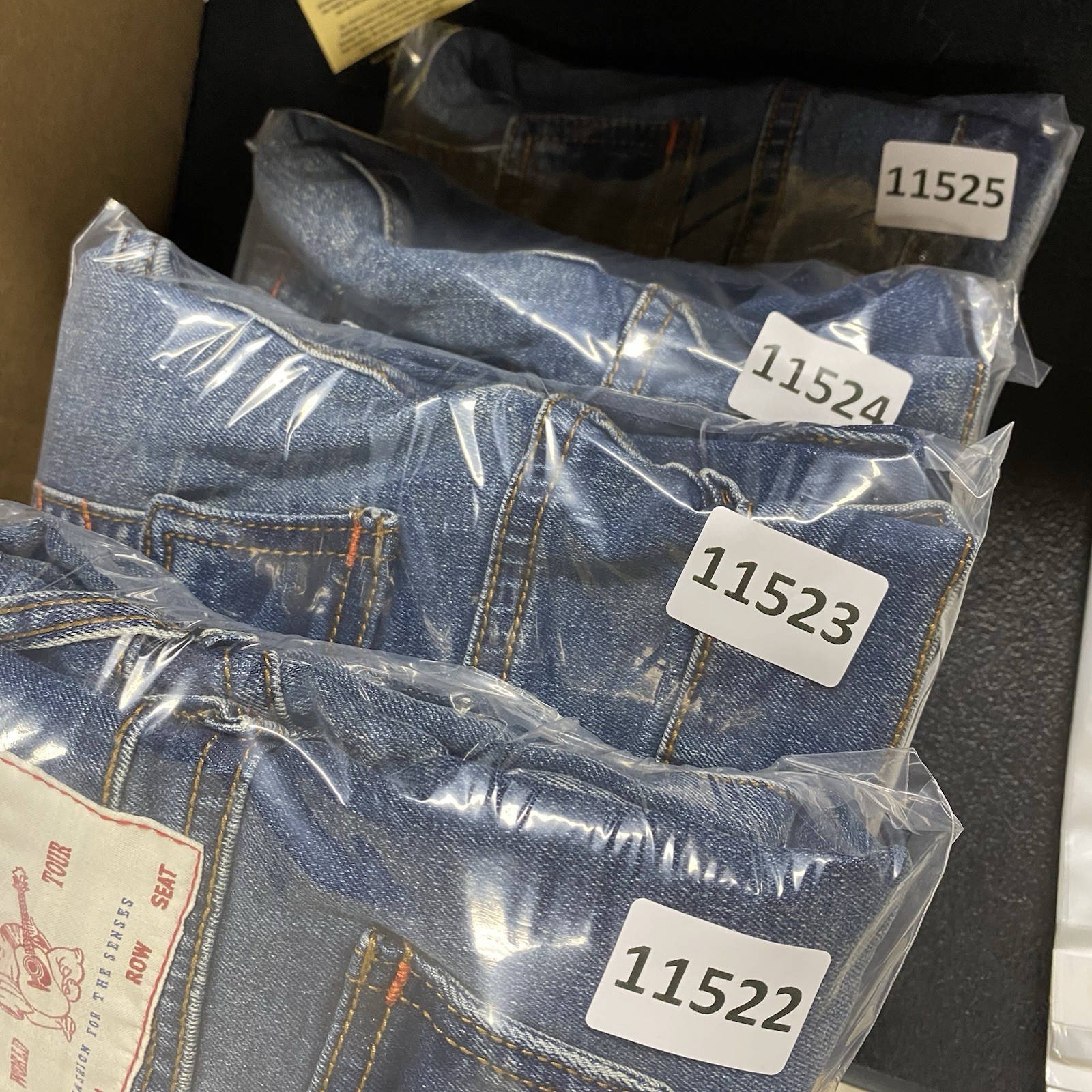True Religion Jeans Mens 36×34 Blue Denim Ricky Relaxed Straight Flap Pockets