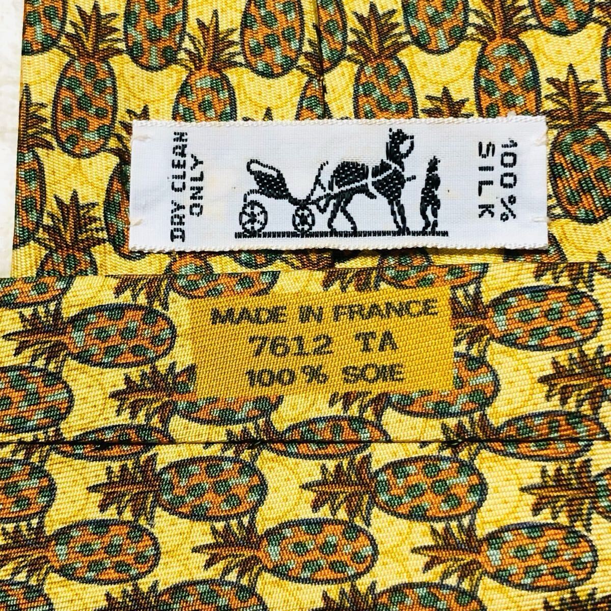 Excellent condition HERMES Tie Pineapple All over pattern 100 Silk Made in Franc