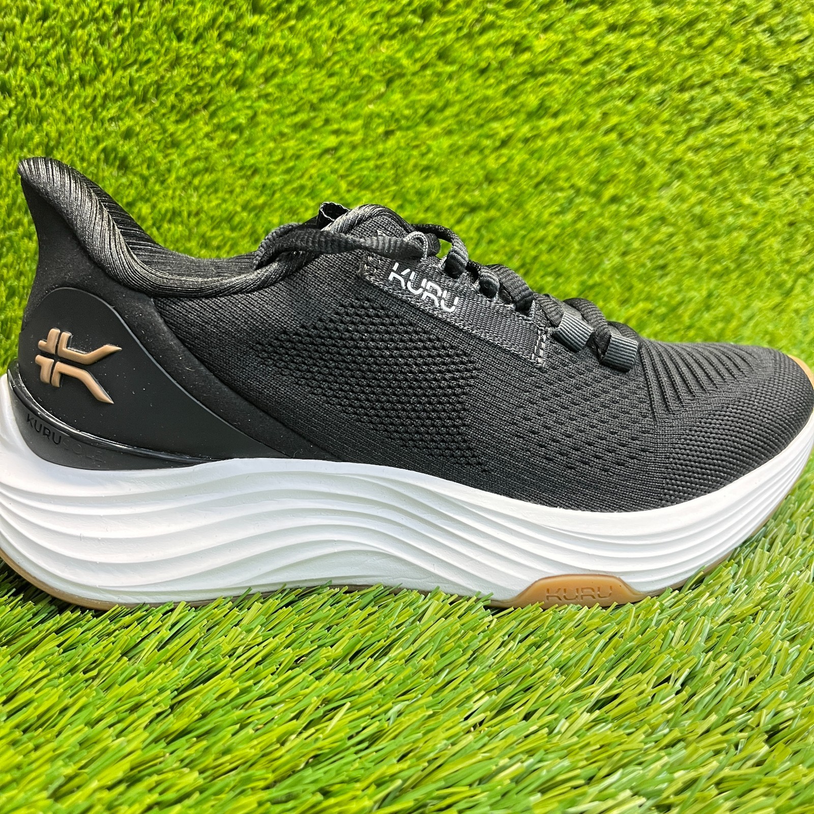 Kuru Atom 2 Womens Size 7.5D Black White Athletic Running Walking Shoes Sneakers