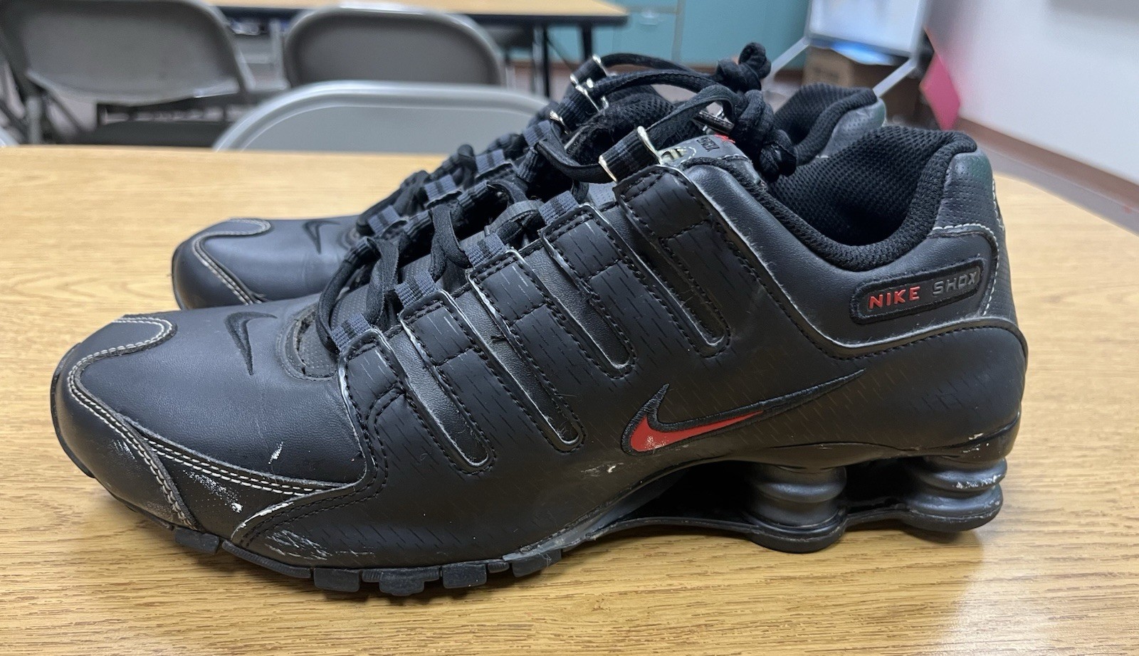 Nike Shox NZ Black Varsity Red Men’s Size 8.5