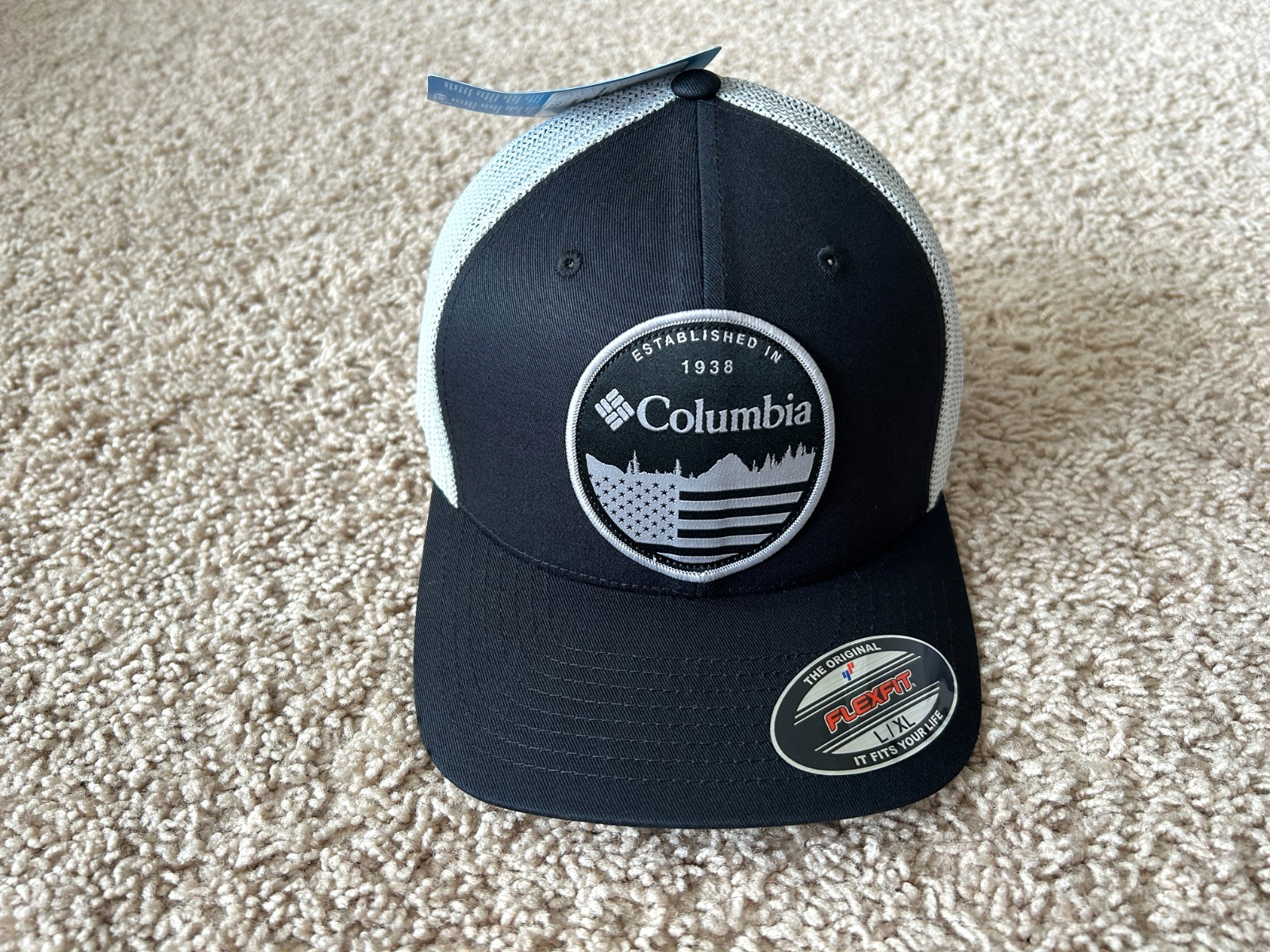 Columbia Outdoor Mesh Flexfit Ball Cap L/XL