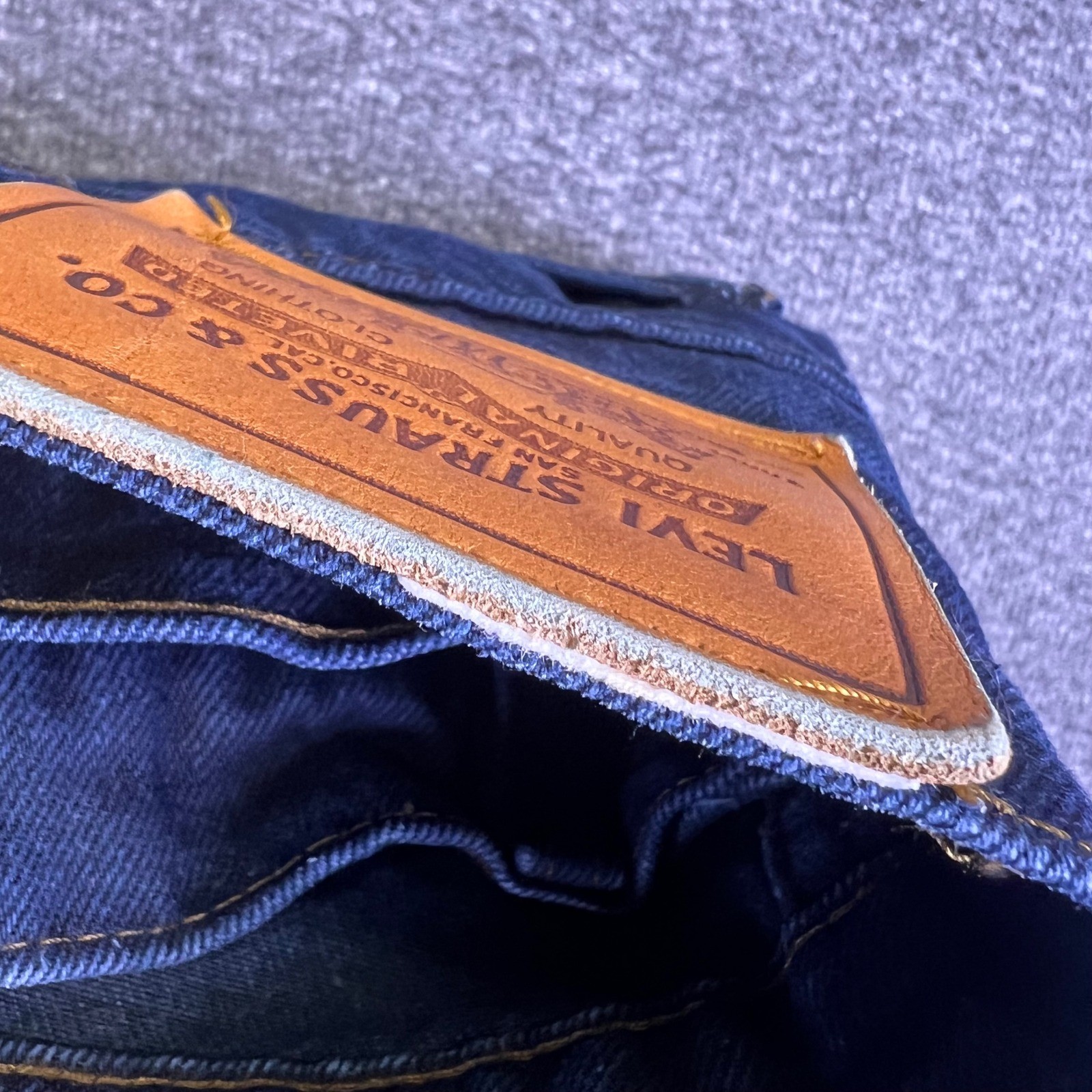 VTG 80s Levis 502 055B Jeans 32×32 Raw Indigo Denim Button Fly Red Tab Leather