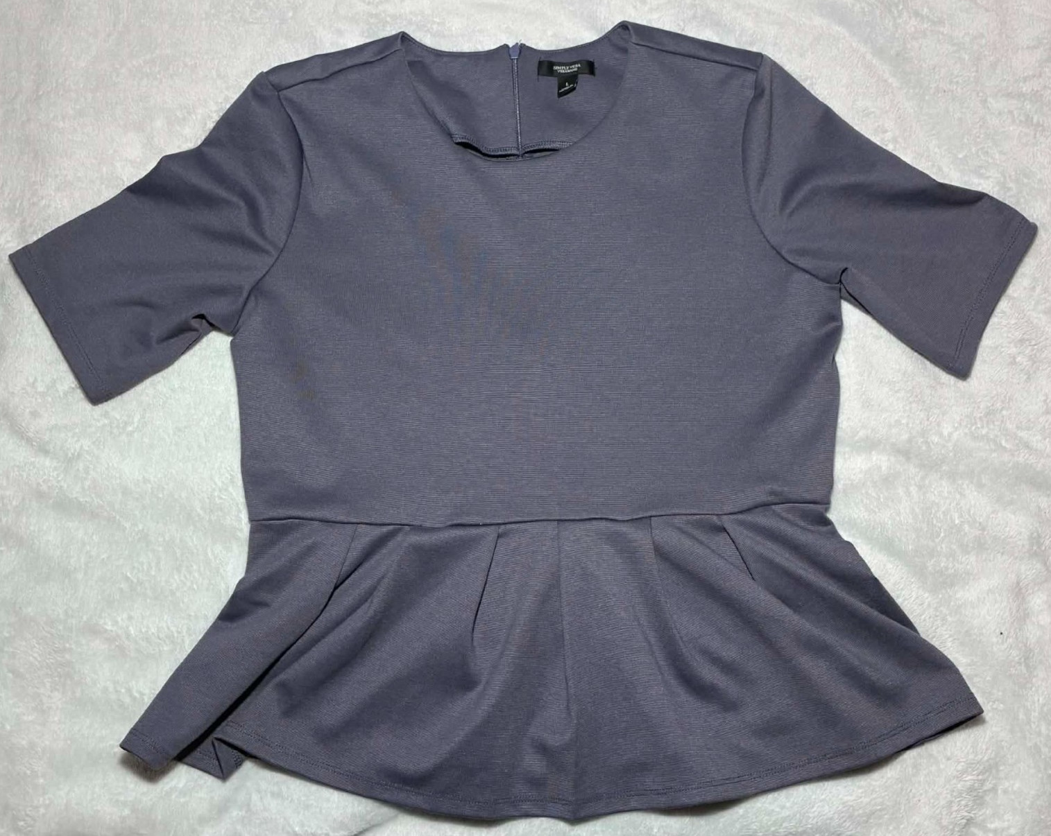 Simply Vera Vera Wang Women’s Large Gray Peplum Top Blouse