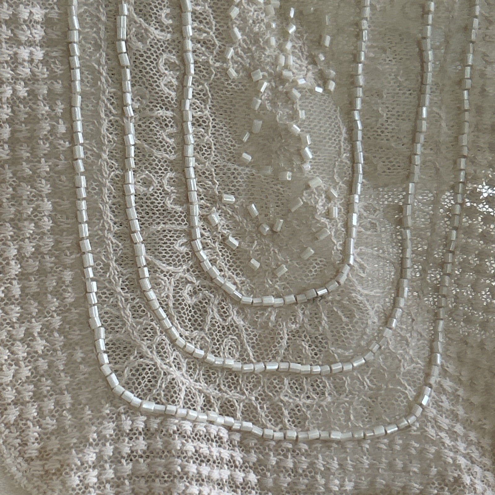 THE LIMITED Top L Ivory Sheer Sleeveless Embroidered, Lace & Beading EUC