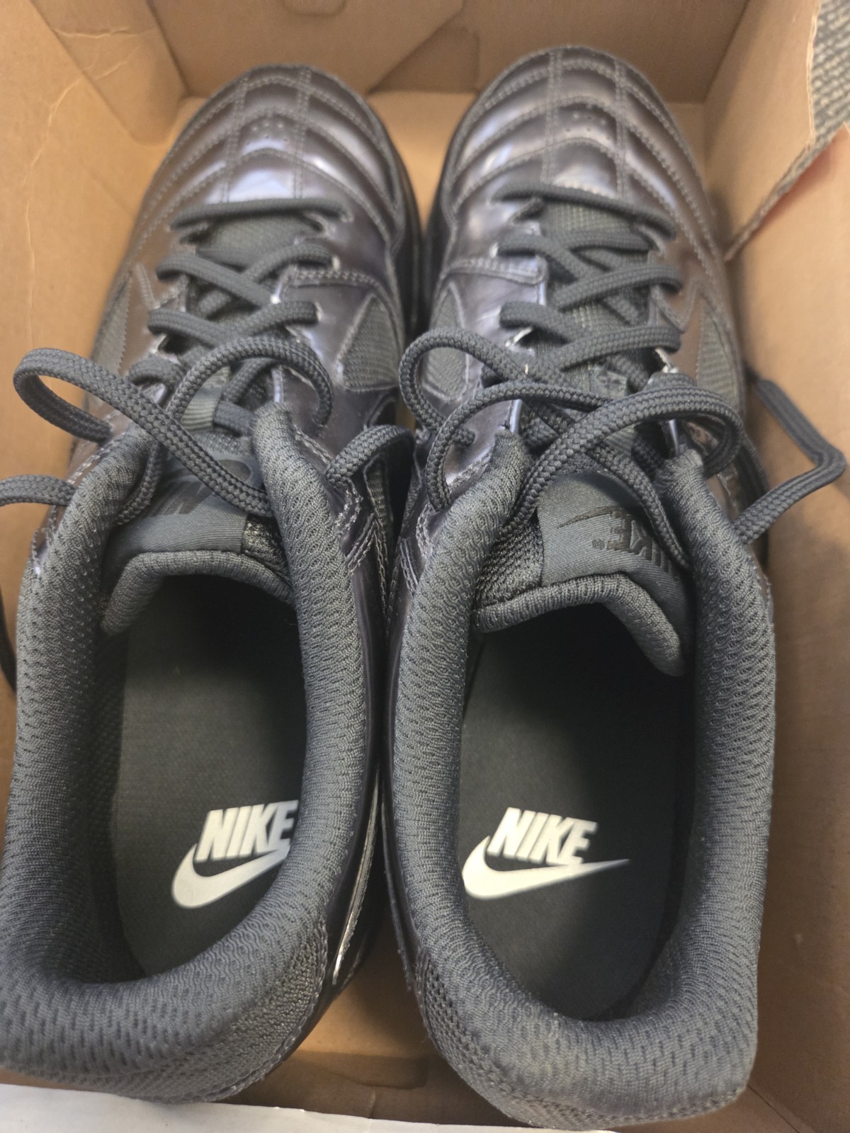 Nike Gato LV8 Men’s Low Top Lace-Up Sneaker Anthracite/Black IB3566-002