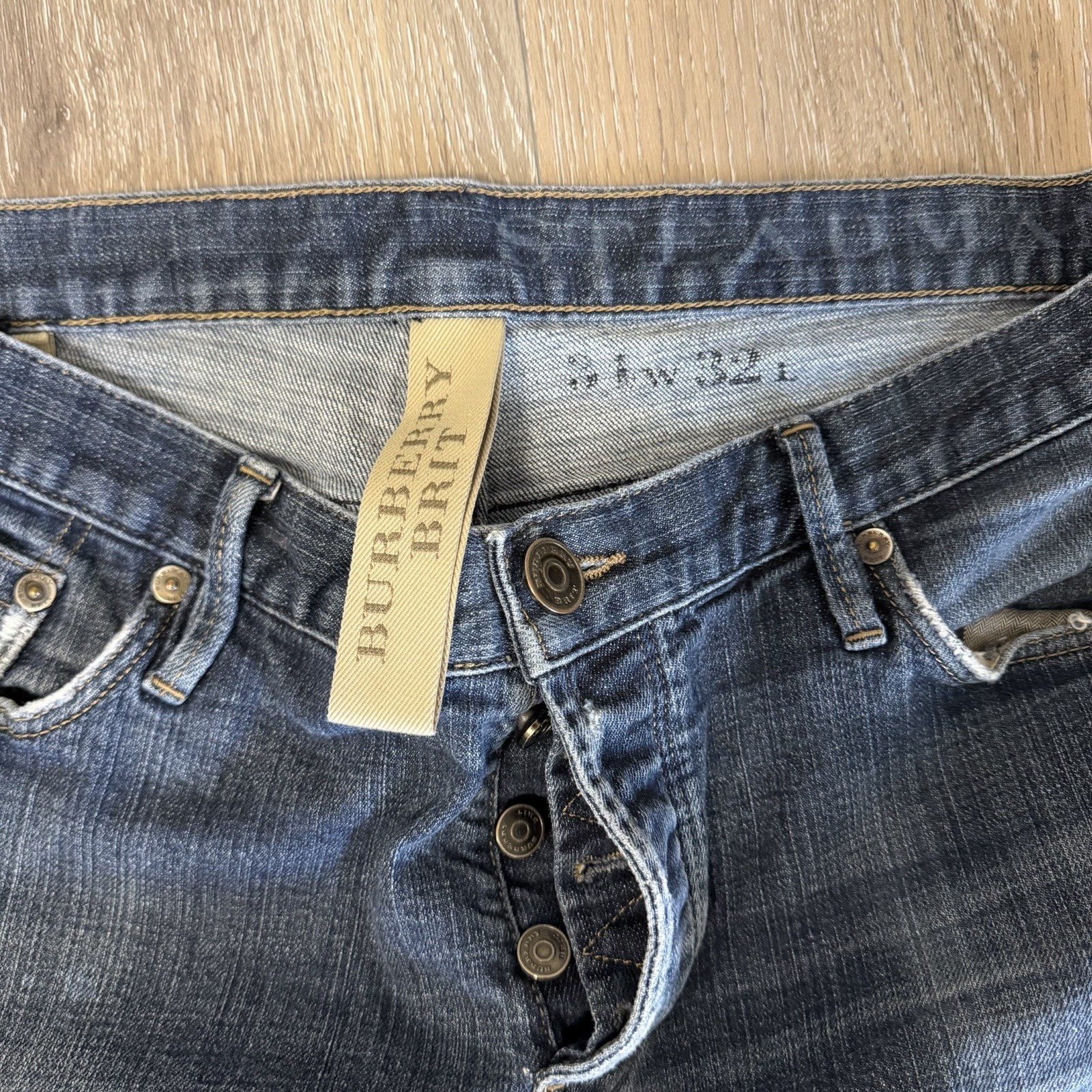 Burberry Brit Steadman Denim Jeans Men’s 36×30 Straight Fit Washed Distressed