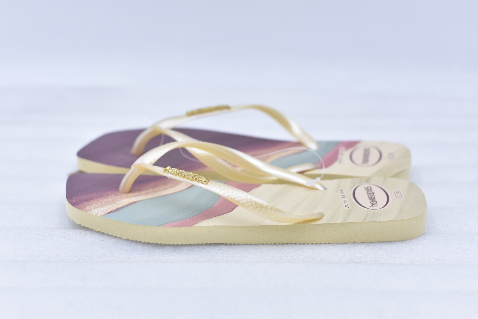 Womens Havaianas Slim Square Flip-Flop Sandals – Buttercream Size 9/10(EU 41-42)
