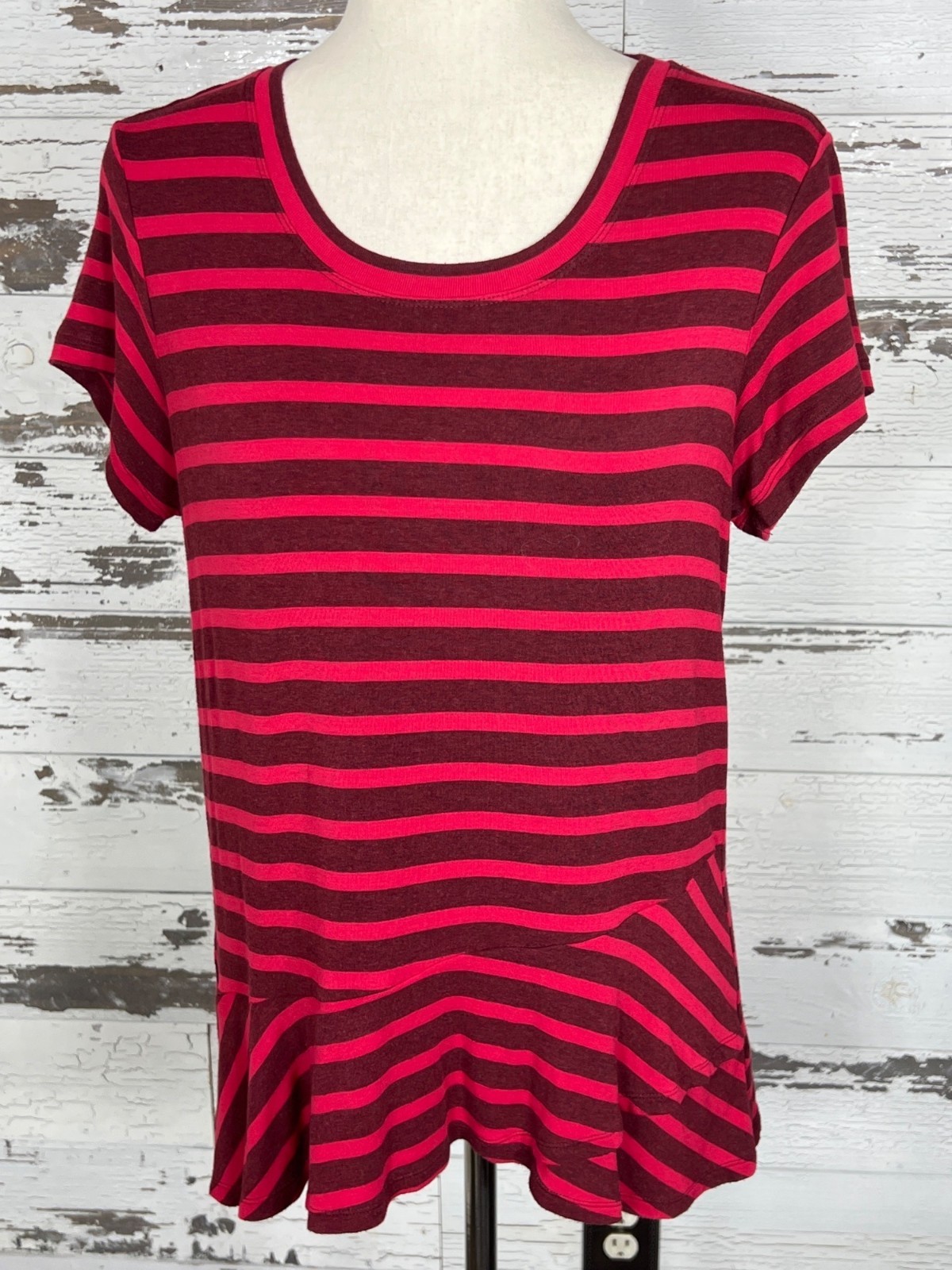 CABI Sweet Talk Peplum Tee Short Sleeve Garnet Stripe Sz S #3631 EUC