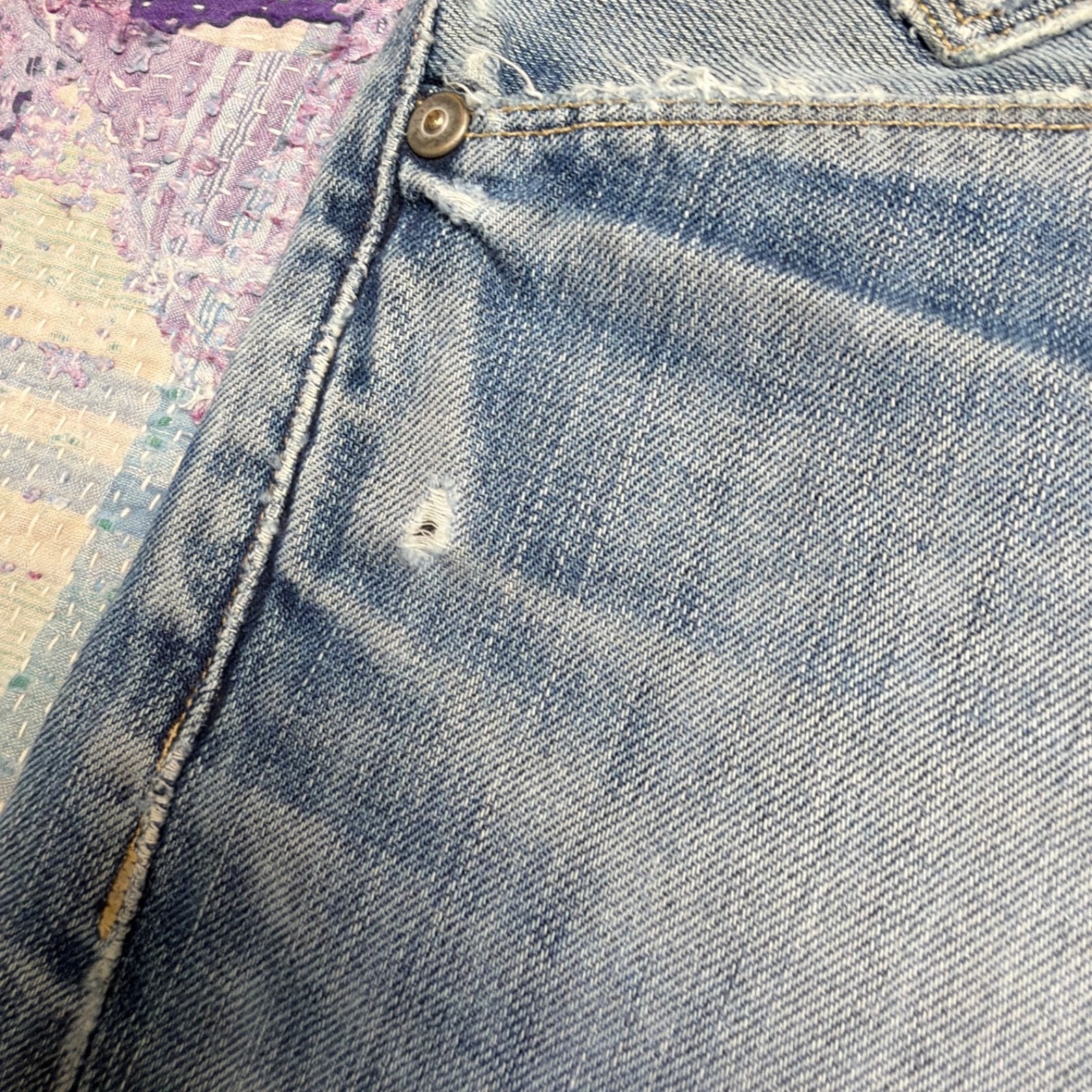 vintage Levis Engineered Jeans Mens Blue Light Wash Twisted Buckle Back 33×33