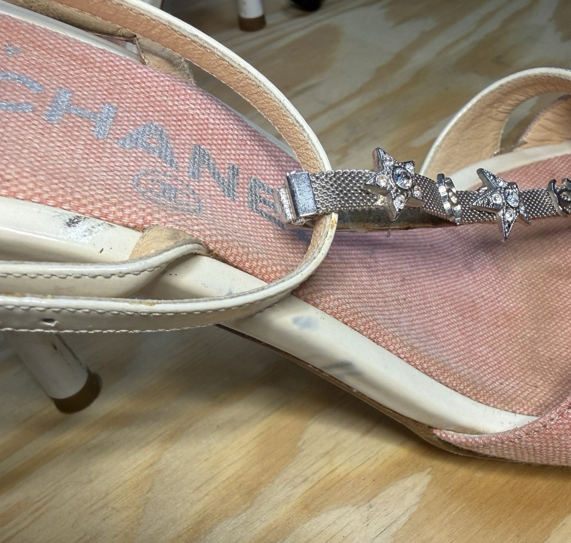 Rare Authentic Vintage Chanel Pink Ivory CC Crystal Star T-Strap Heels 37.5