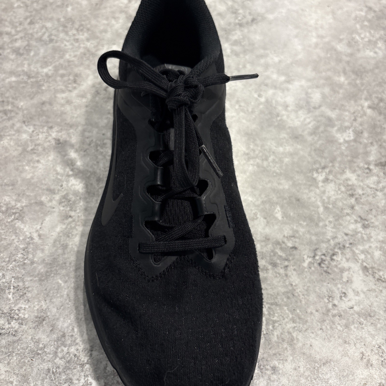 Nike Winflo 10 Men’s Size 9.5 Black Running Shoes DV4022-001 Light Usage