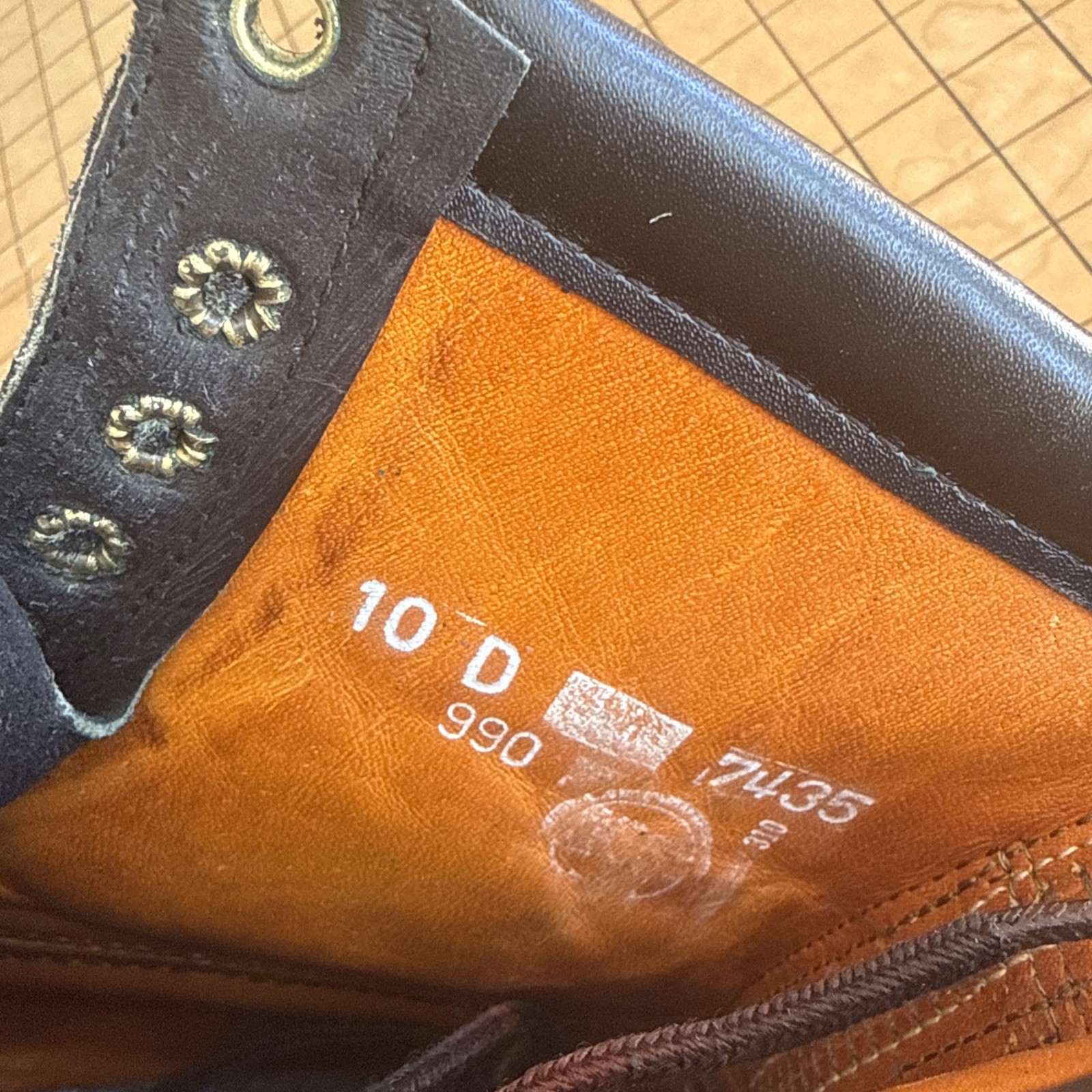 Size 10D Chippewa Military SEE PICTURES