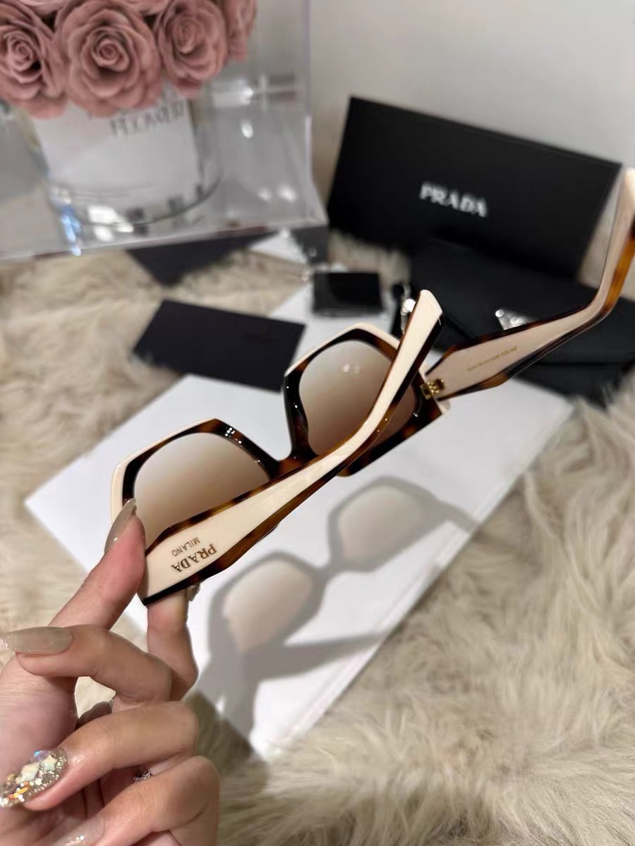 PRADA PR15W Tortoiseshell Frame Brown Lens Sunglasses 54 19-140