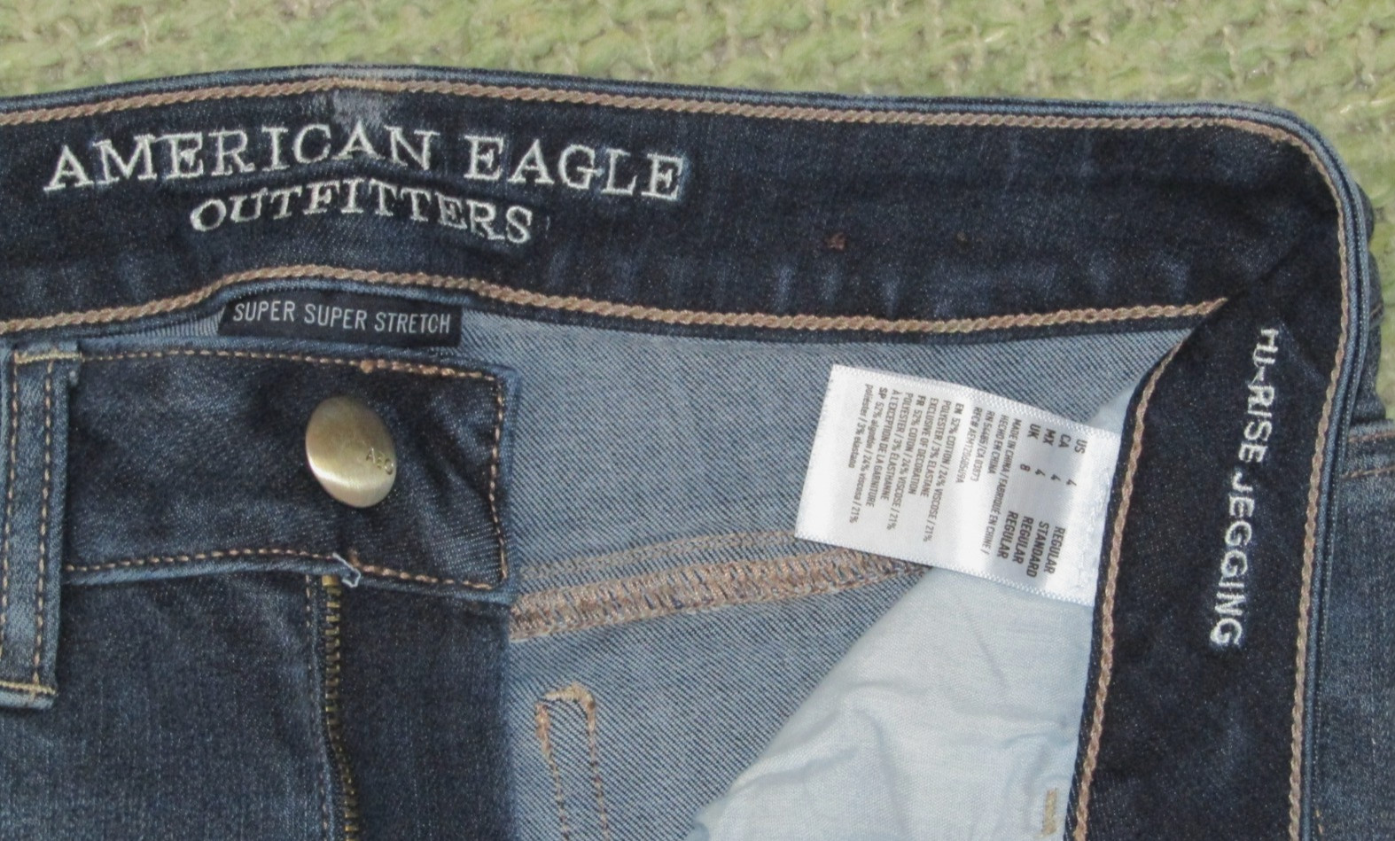 AMERICAN EAGLE Jegging Jeans Sexy Destroyed Hi-Rise Stretch Denim Women’s 4