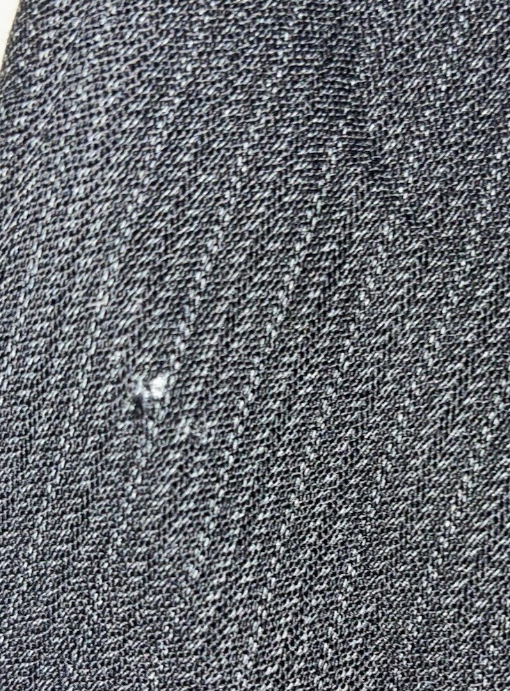 Armani Collezioni Saks Blazer Men’s 40R Charcoal Herringbone Wool Italy *hole