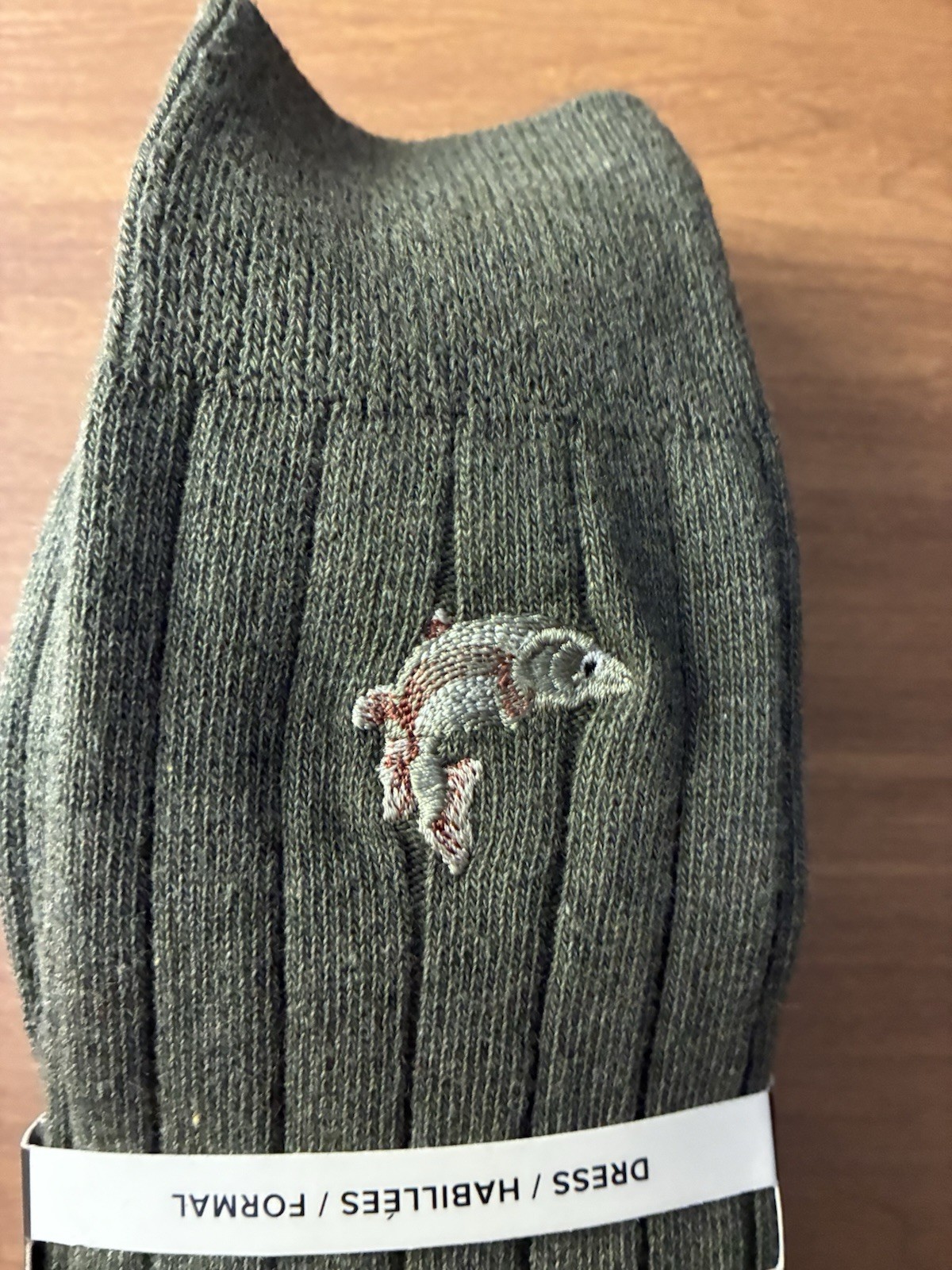 GOLD TOE Crew Socks 3 Pairs Embroidered Trout Fish Green /Gray/Brown Size 6-12.5
