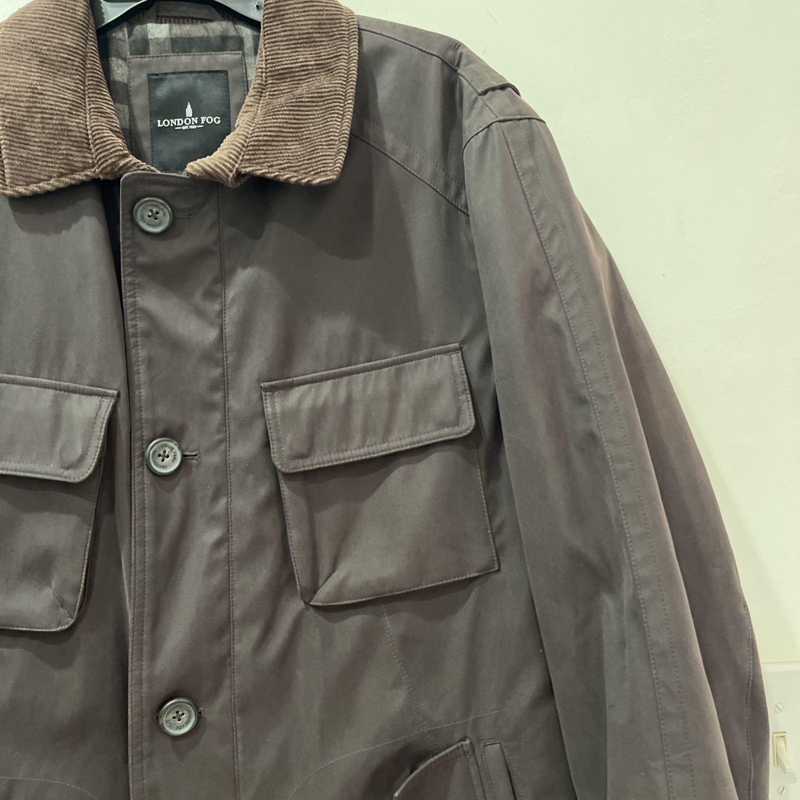 London Fog Jacket Men’s Size Medium Brown Zipper Button Closure
