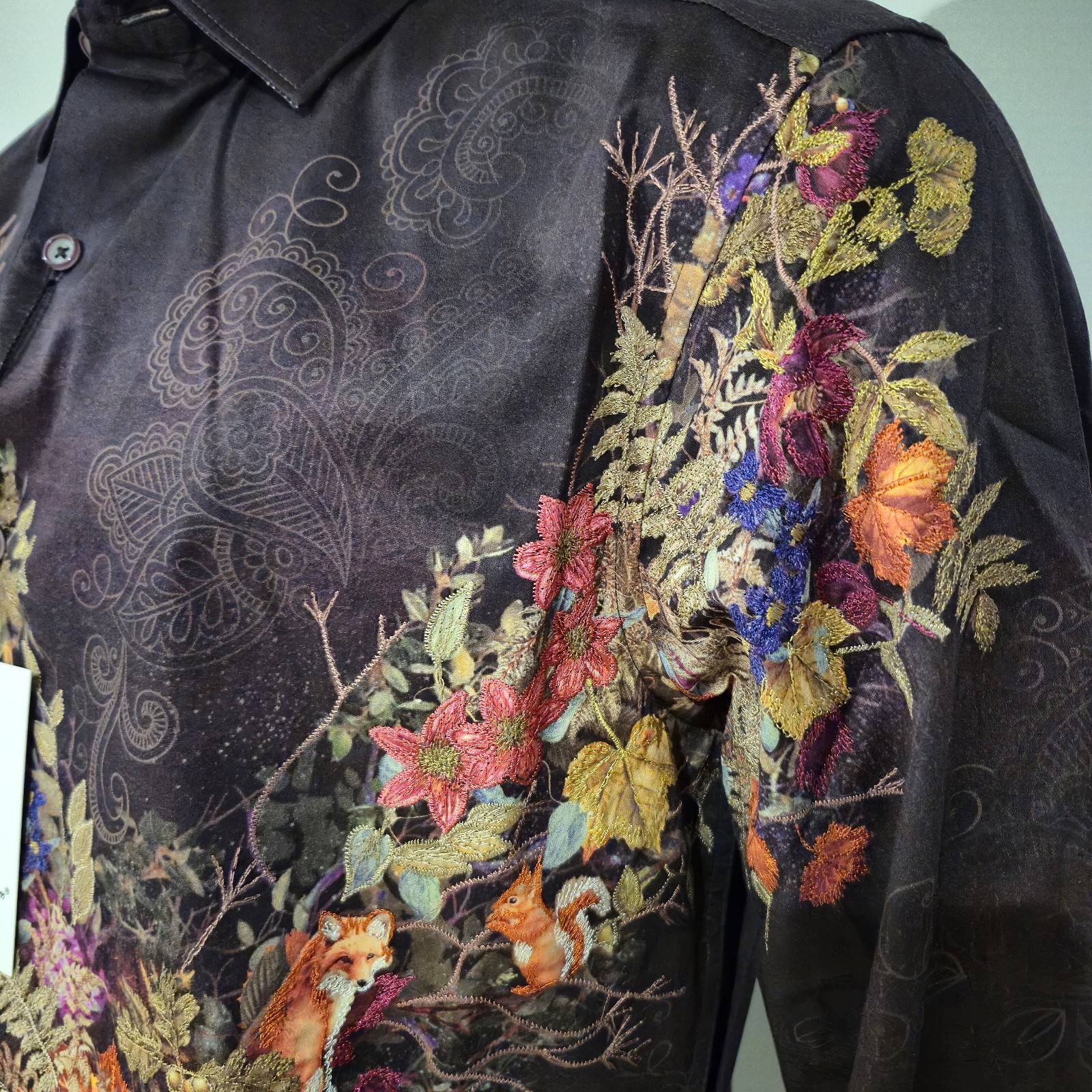 NWT $348 ROBERT GRAHAM AMAIRA 2 EMBROIDERED FRONT EAGLE BERRY COTTON SHIRT M