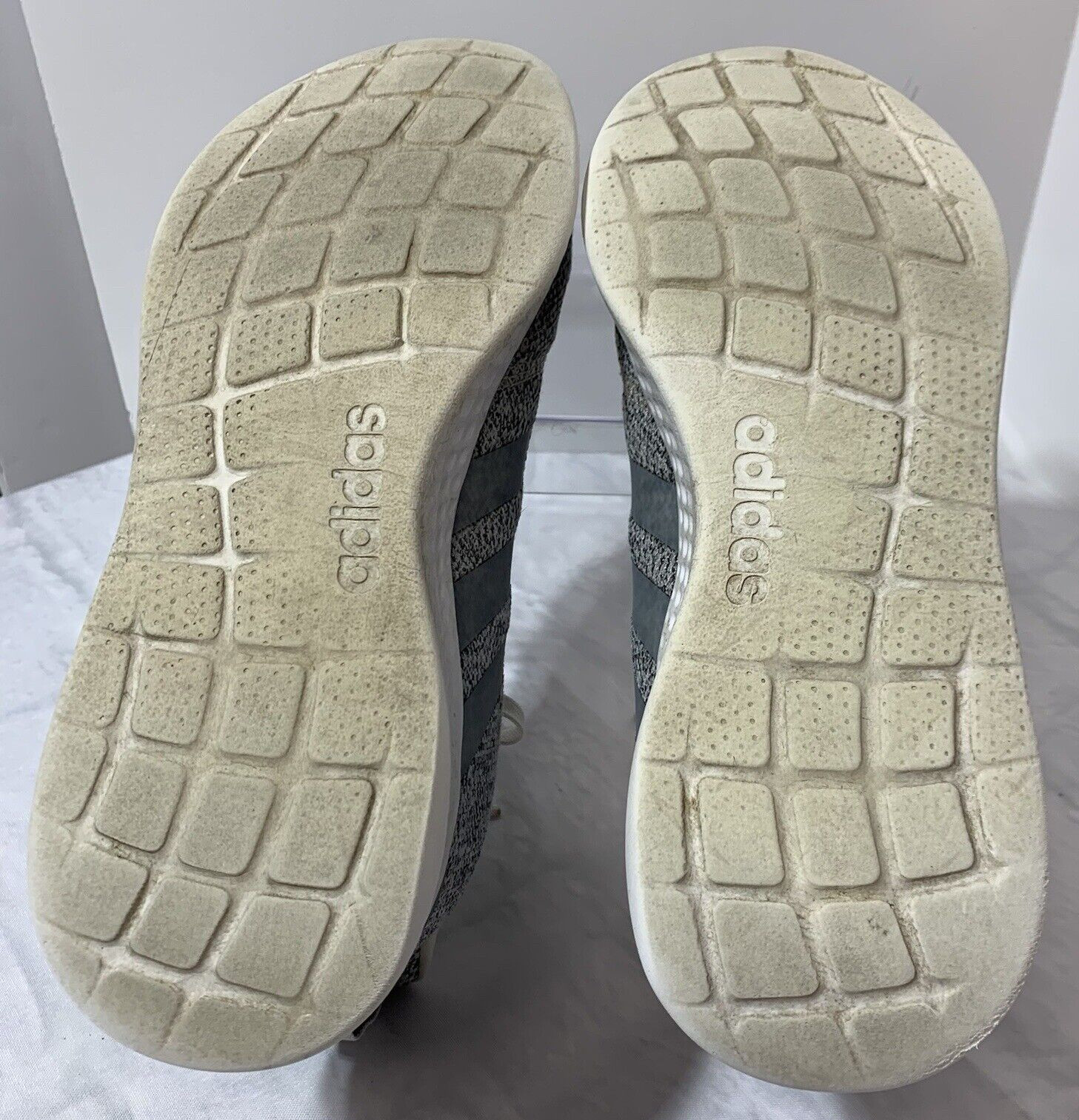 Women’s Adidas Pure Motion FY8223 Sneaker Grey White Knit Shoes Size 9