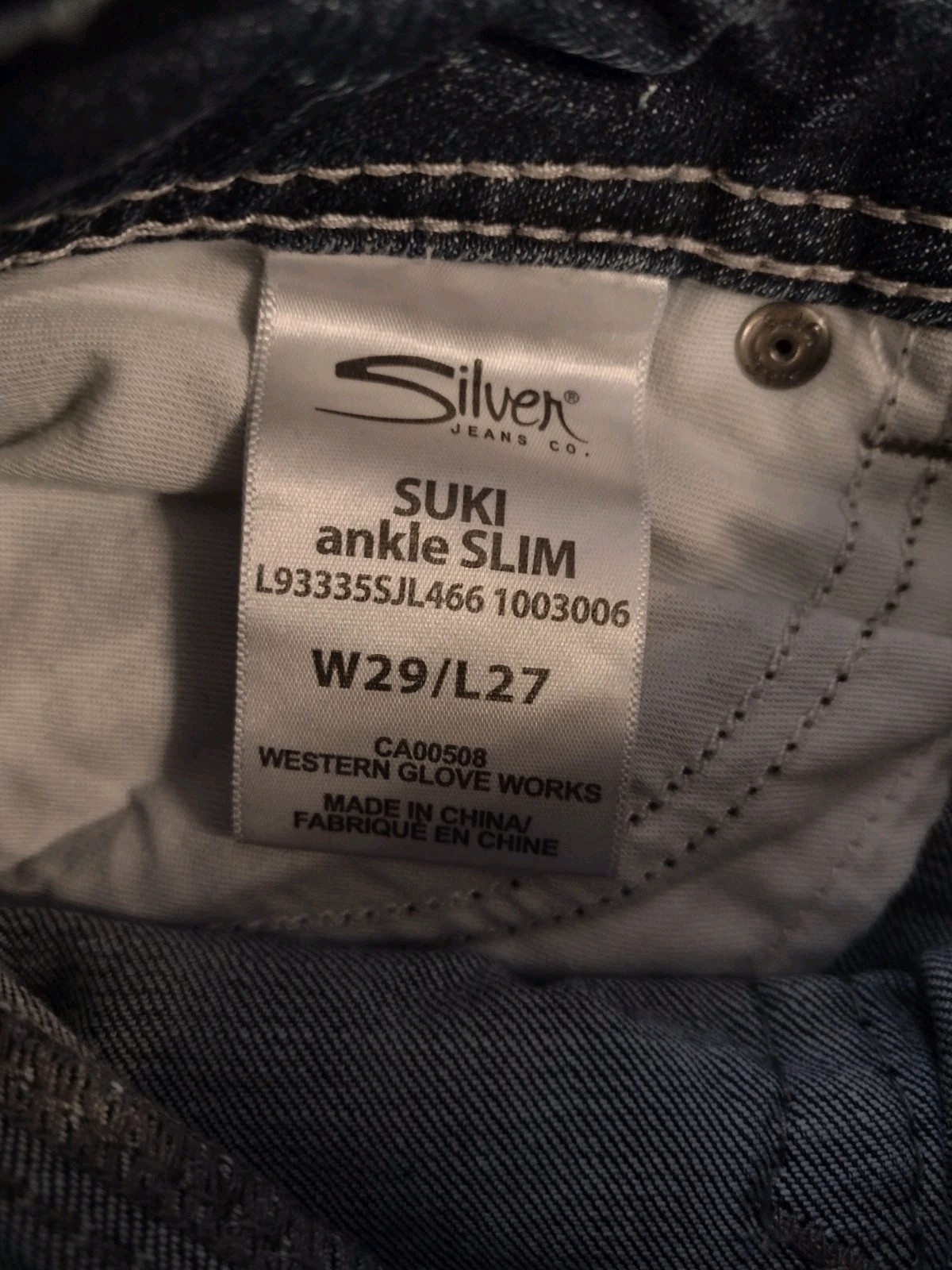 Silver Denim Jeans Women’s Suki Ankle Slim Size 29×27 Distressed Stretch