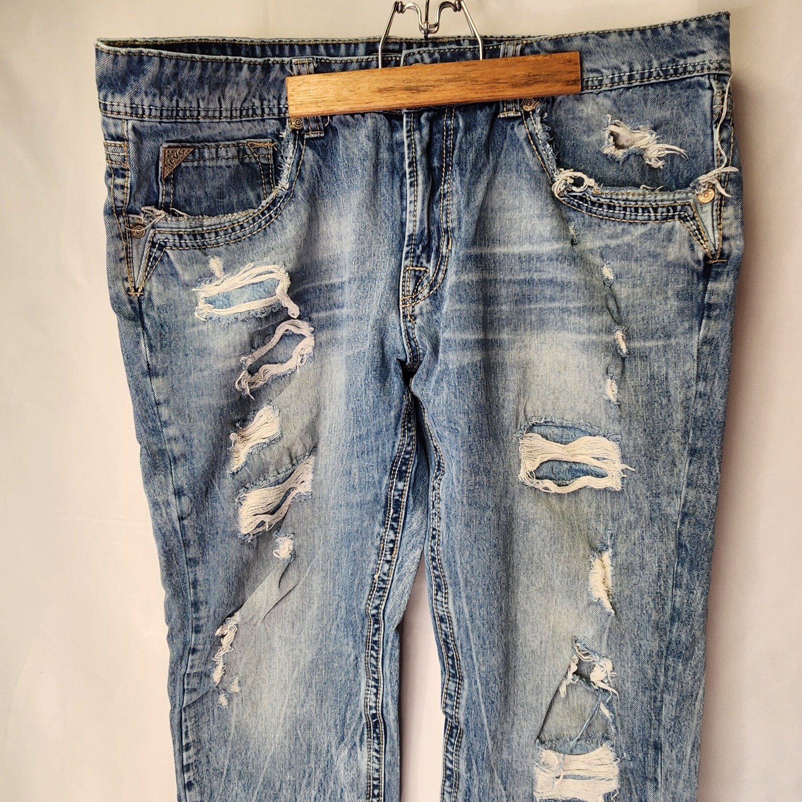 BKE Mens Salvage Jeans UFC “Mayhem” Straight 36L x 31 DISTRESSED